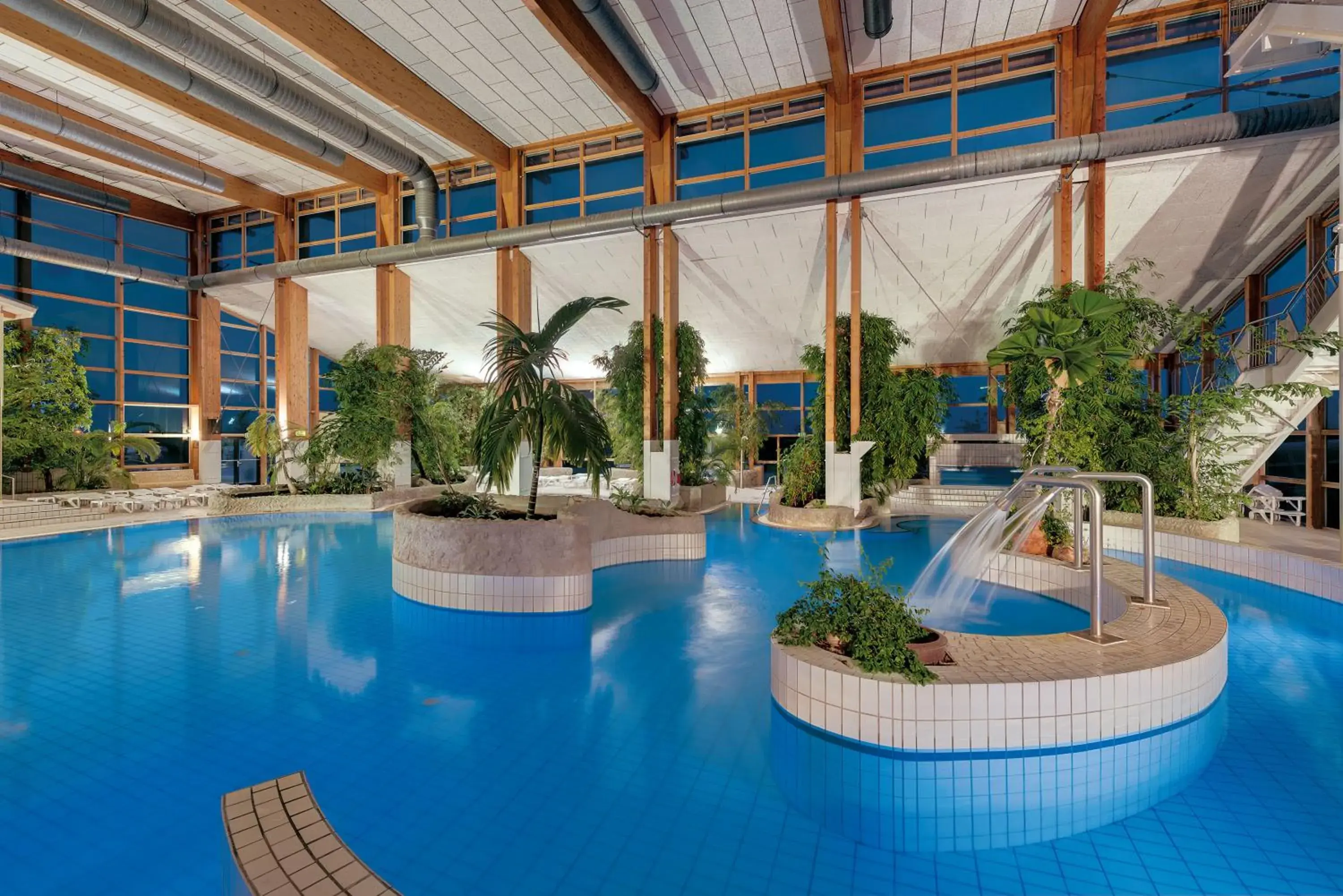 Swimming pool in Precise Resort Rügen Apartments & SPLASH Erlebniswelt Swimming pool in Precise Resort Rügen Apartments & SPLASH Erlebniswelt