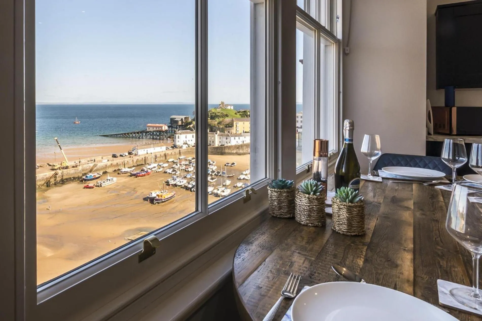 Floor plan in Lady Tenby - 2 Bedroom Apartment - Tenby (Windsor House)