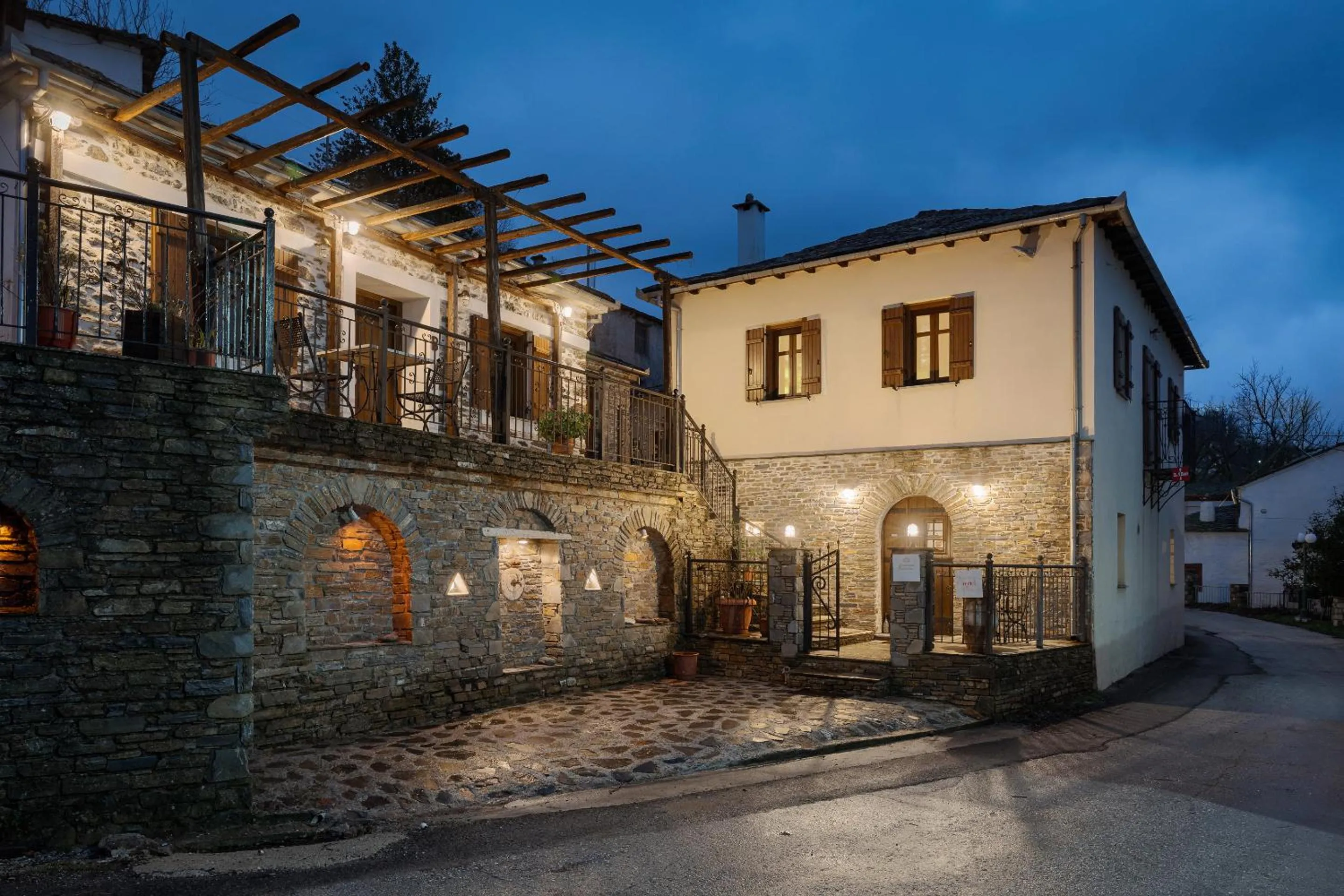 Archontiko Papoutsi Pelion