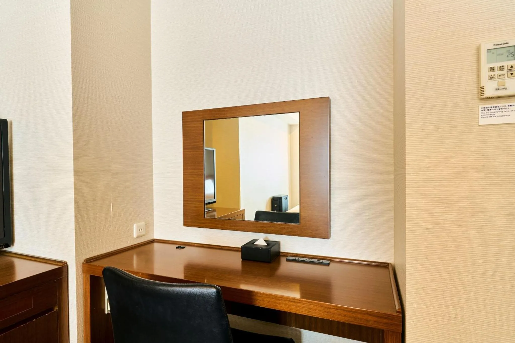 Photo of the whole room in Richmond Hotel Tokyo Shiba