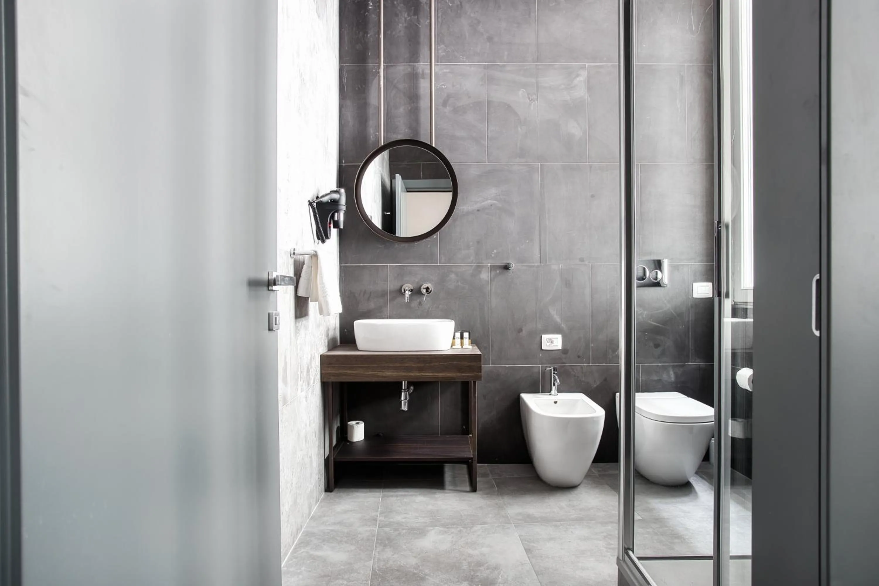 Shower in JOIVY Spadari