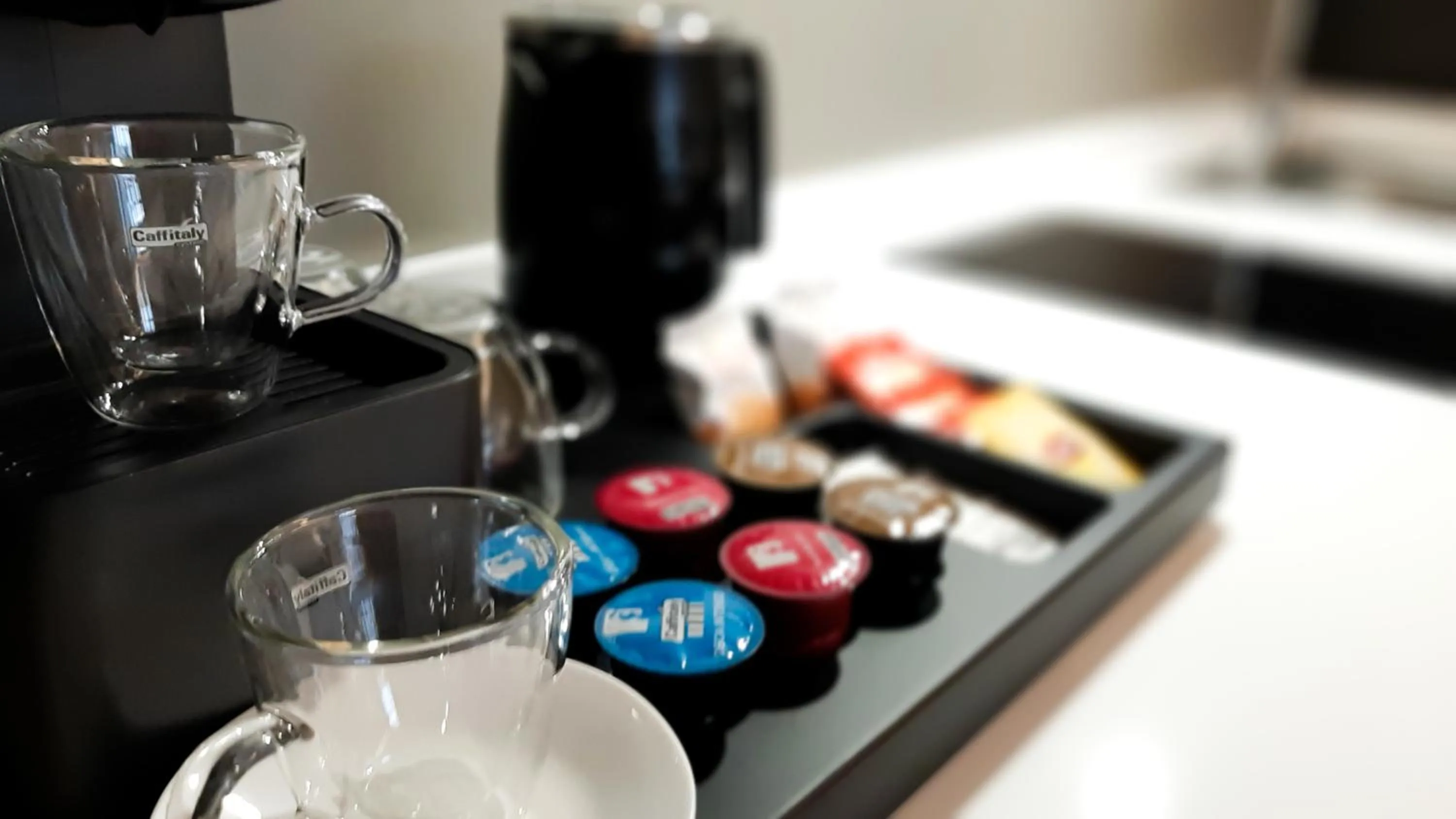 Coffee/tea facilities in JOIVY Spadari