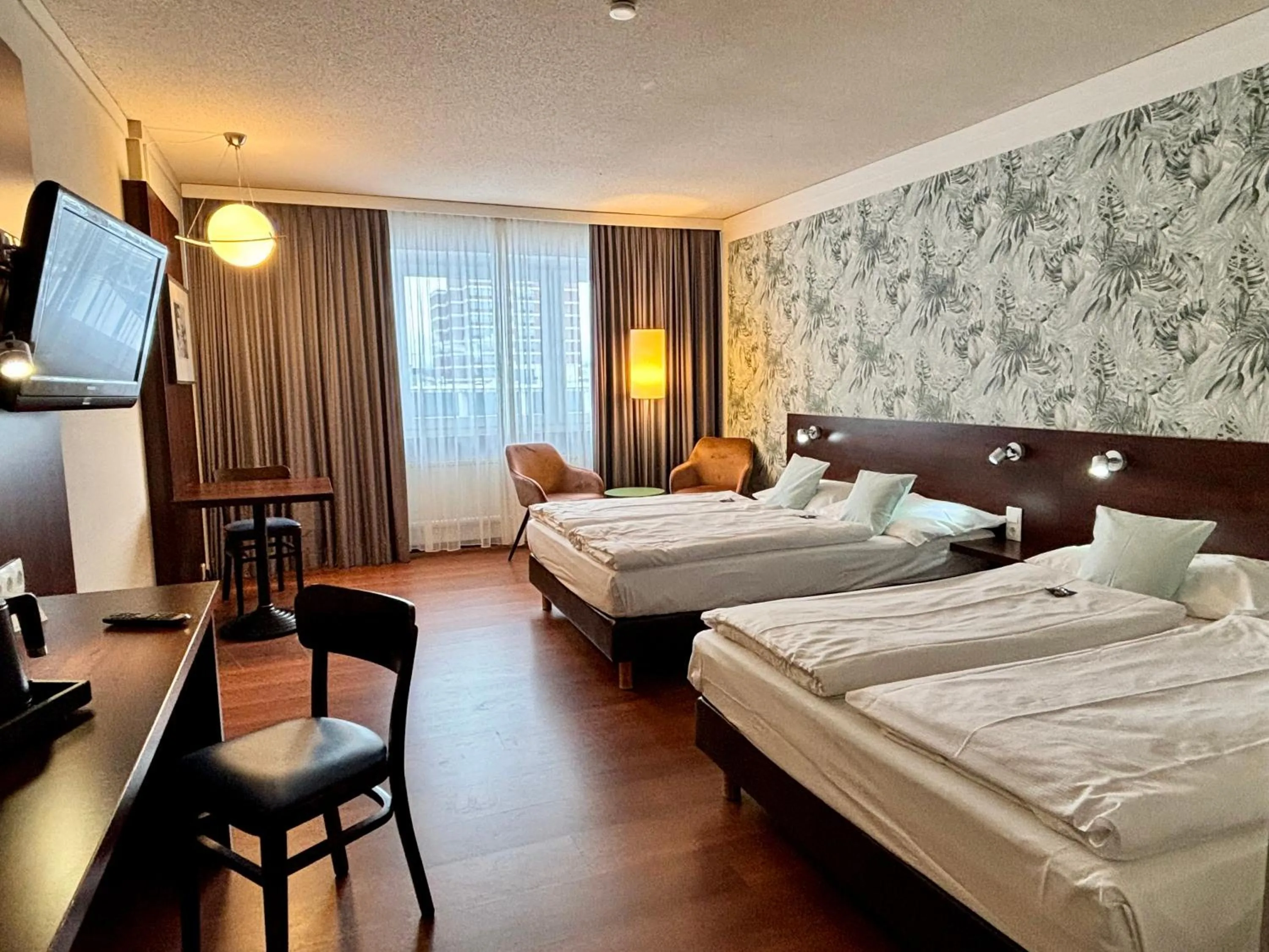 Photo of the whole room, Bed in Best Western Hotel Ambassador