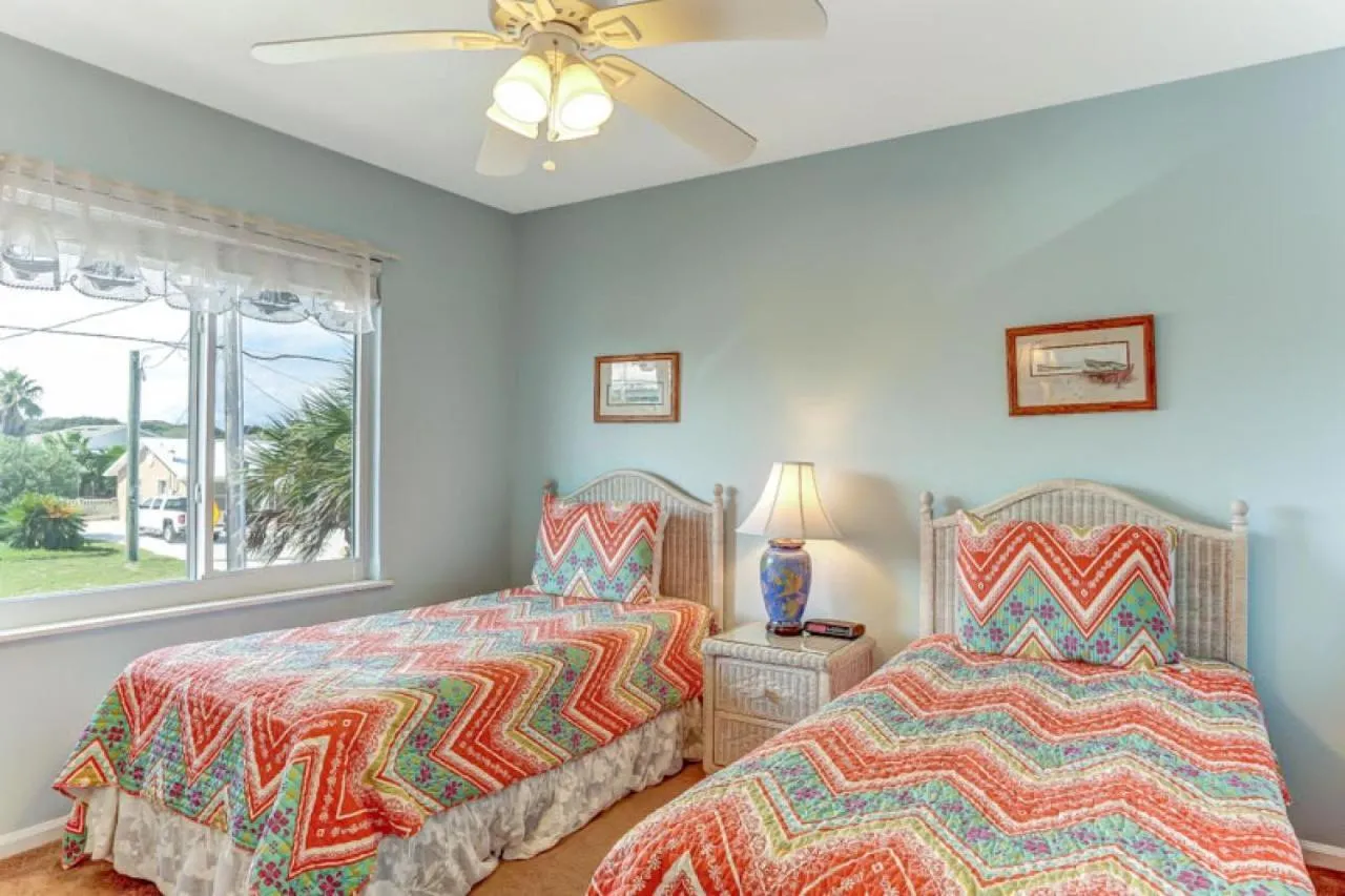 Bed in 2158 S Fletcher B
