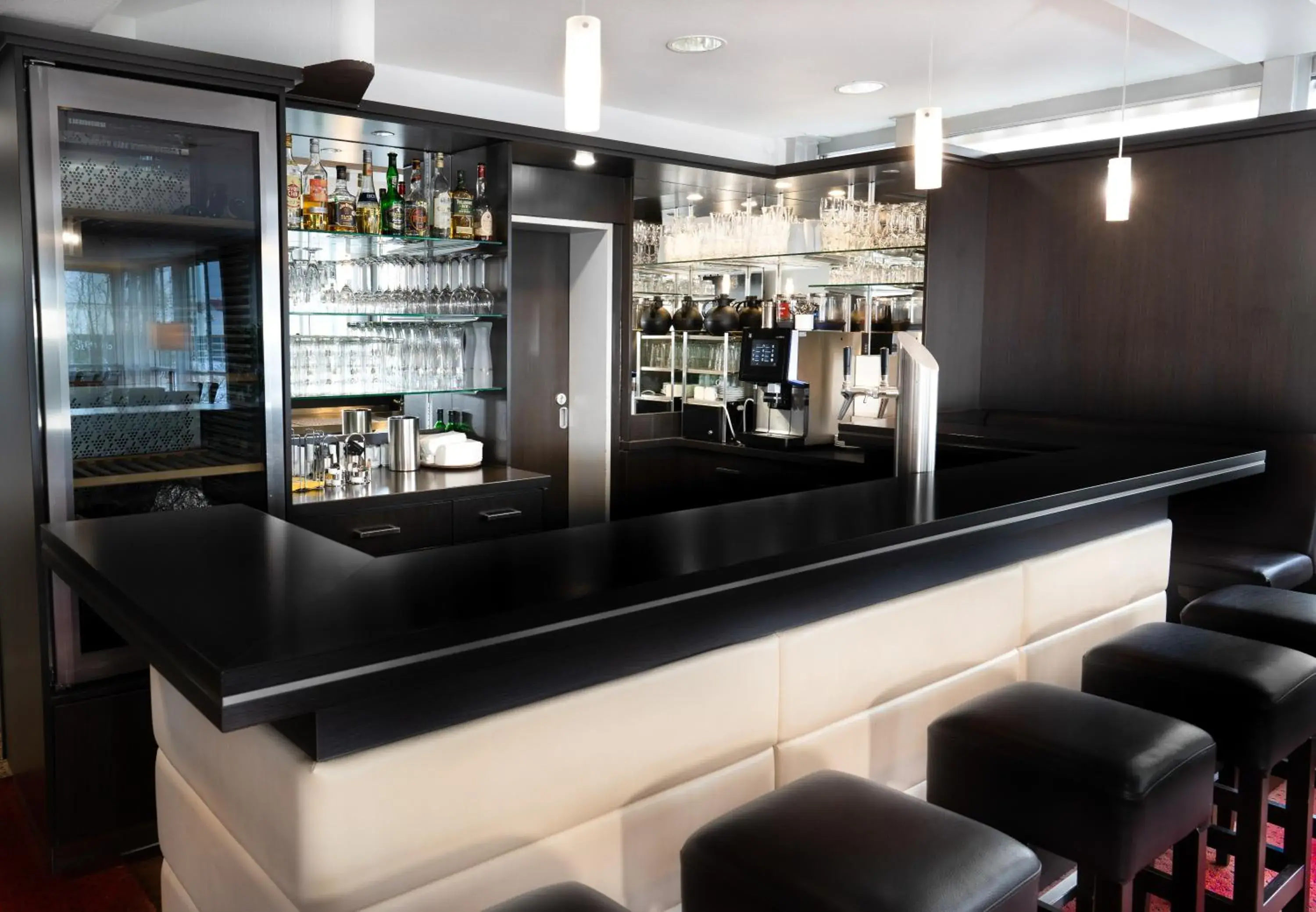 Lounge or bar in Stadthotel Heilbronn Lounge or bar in Stadthotel Heilbronn