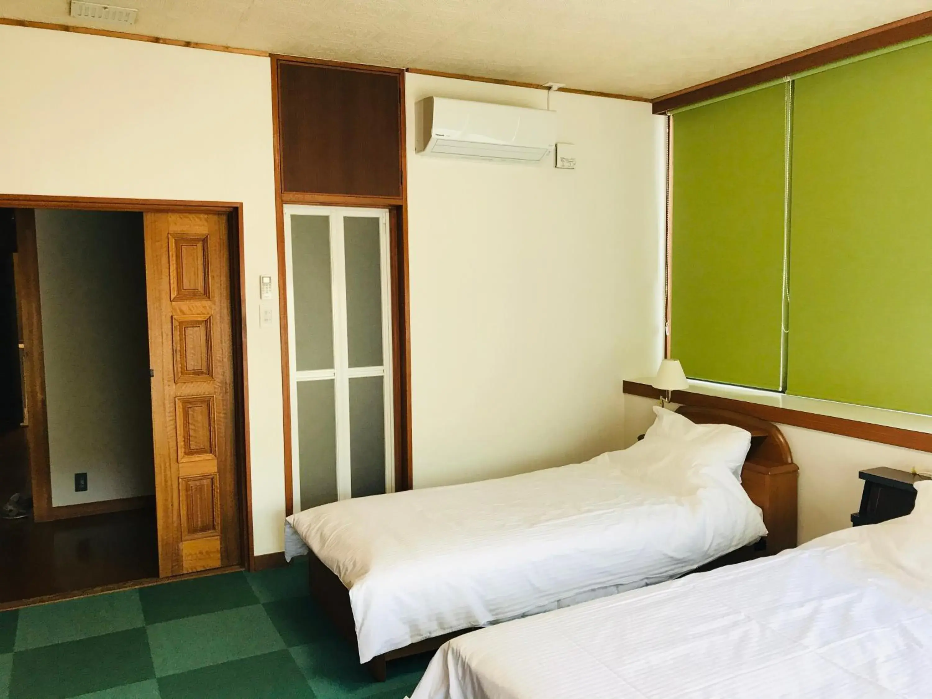 Triple Room with Private Bathroom - single occupancy in Share Hotel 198 Beppu Triple Room with Private Bathroom - single occupancy in Share Hotel 198 Beppu