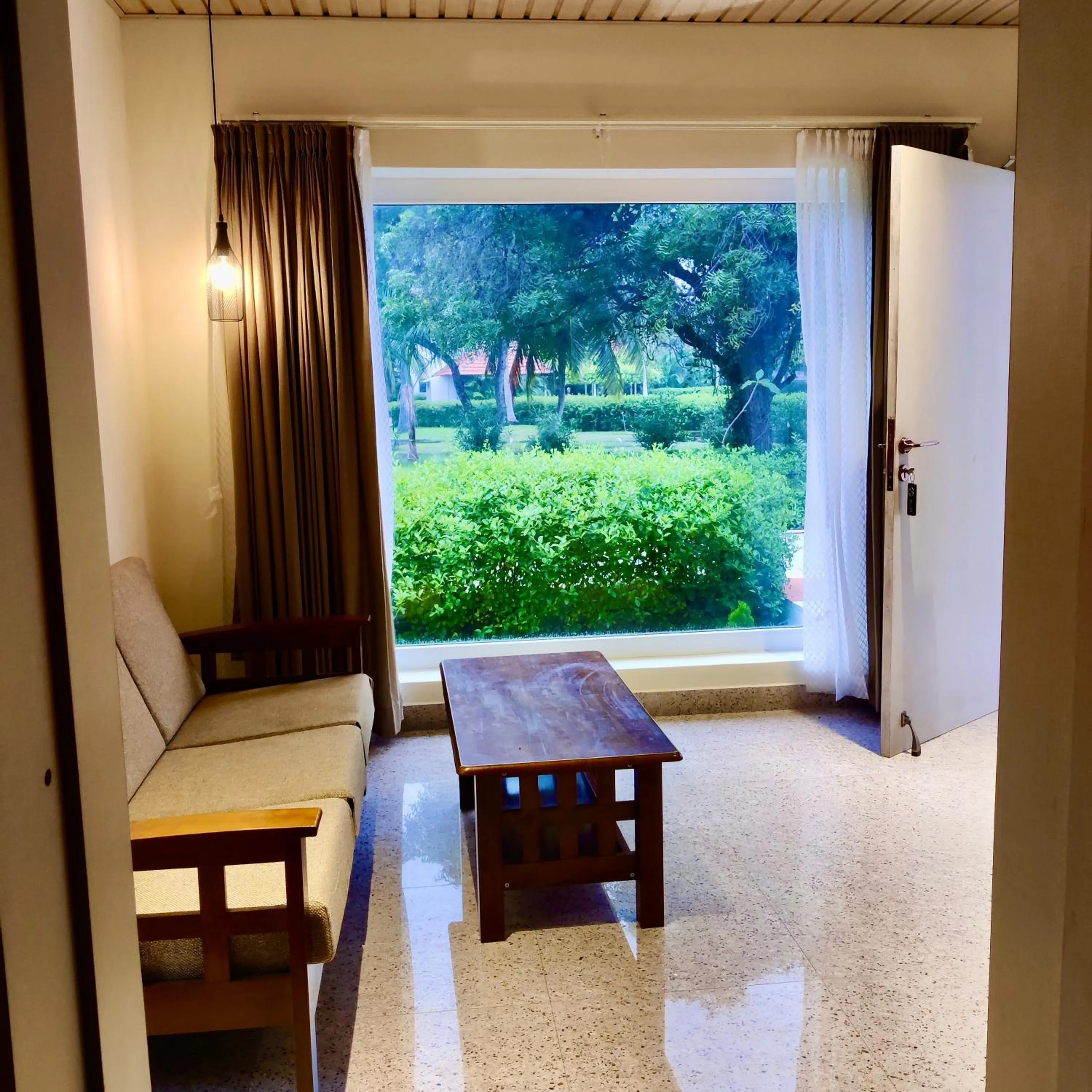 Living room in Joe's Beach Shack - Beach resort, Ramanathapuram