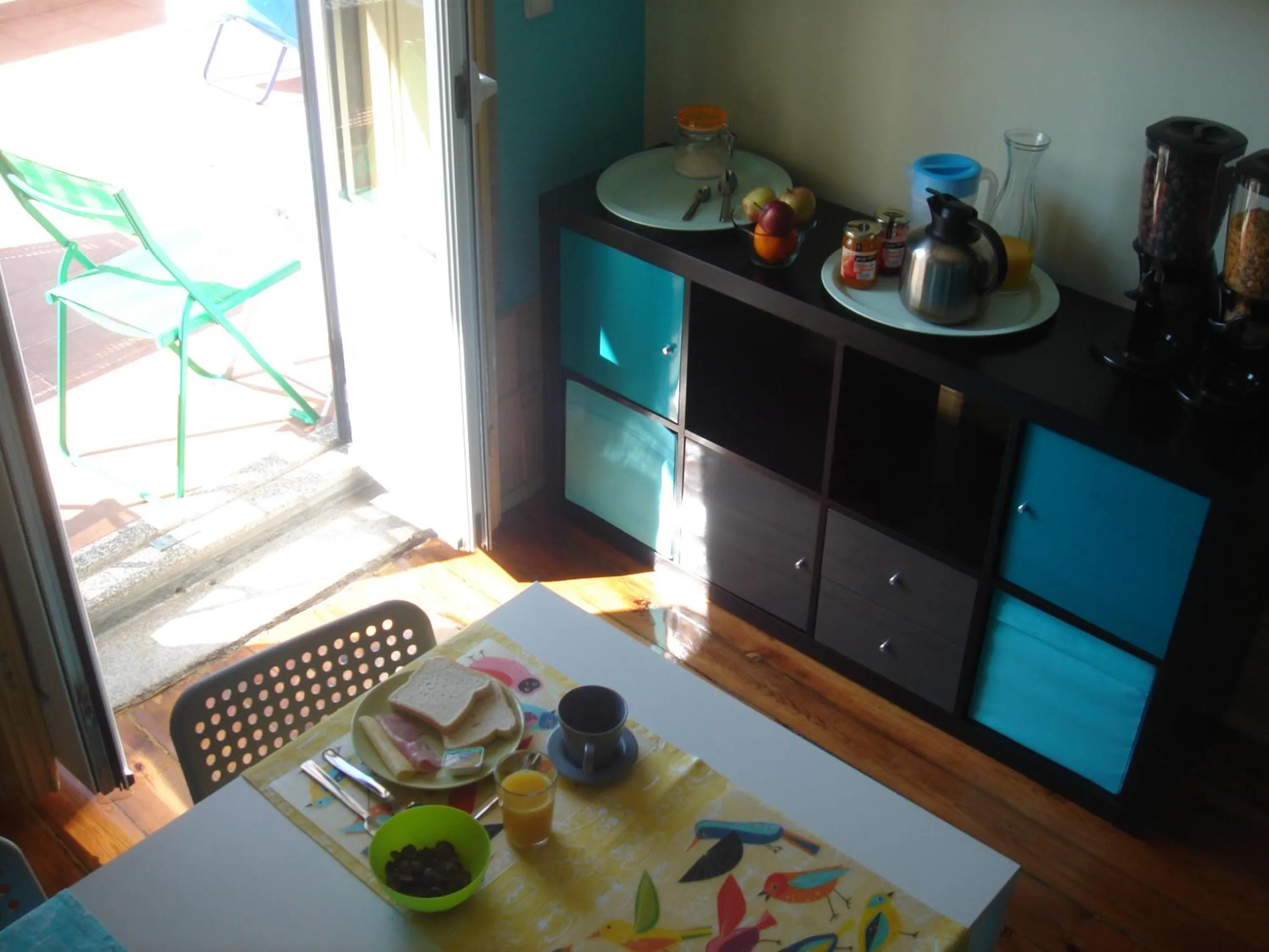 Breakfast in CoolHostel