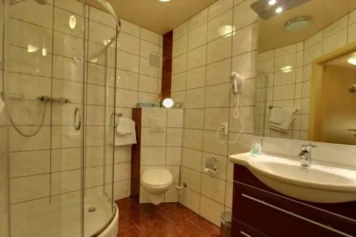 Bathroom in Hotel Grille