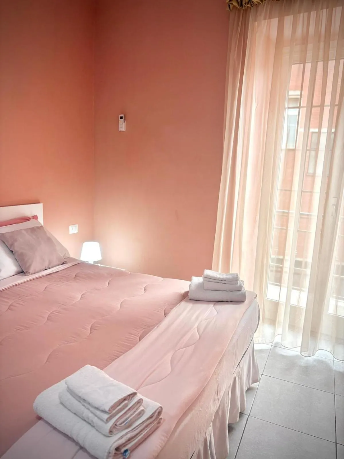 Bedroom, Bed in Rianna House