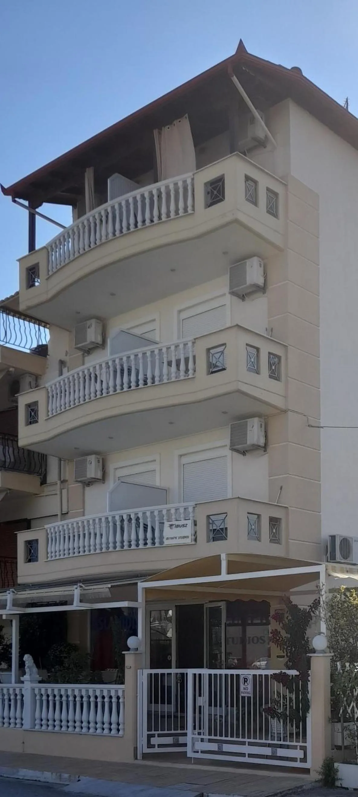 Property building in Olympic Studios Aslanidis