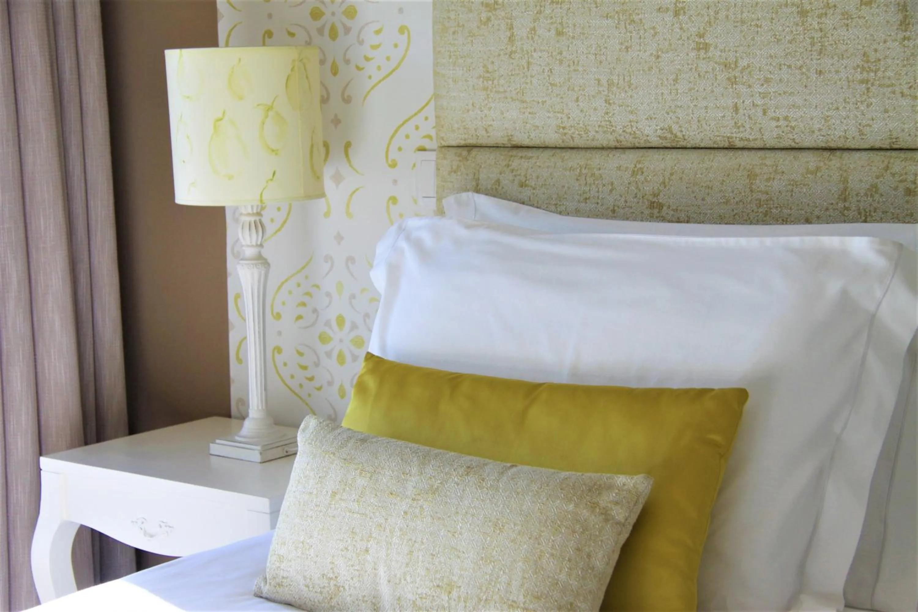 Decorative detail, Bed in Casa Valxisto