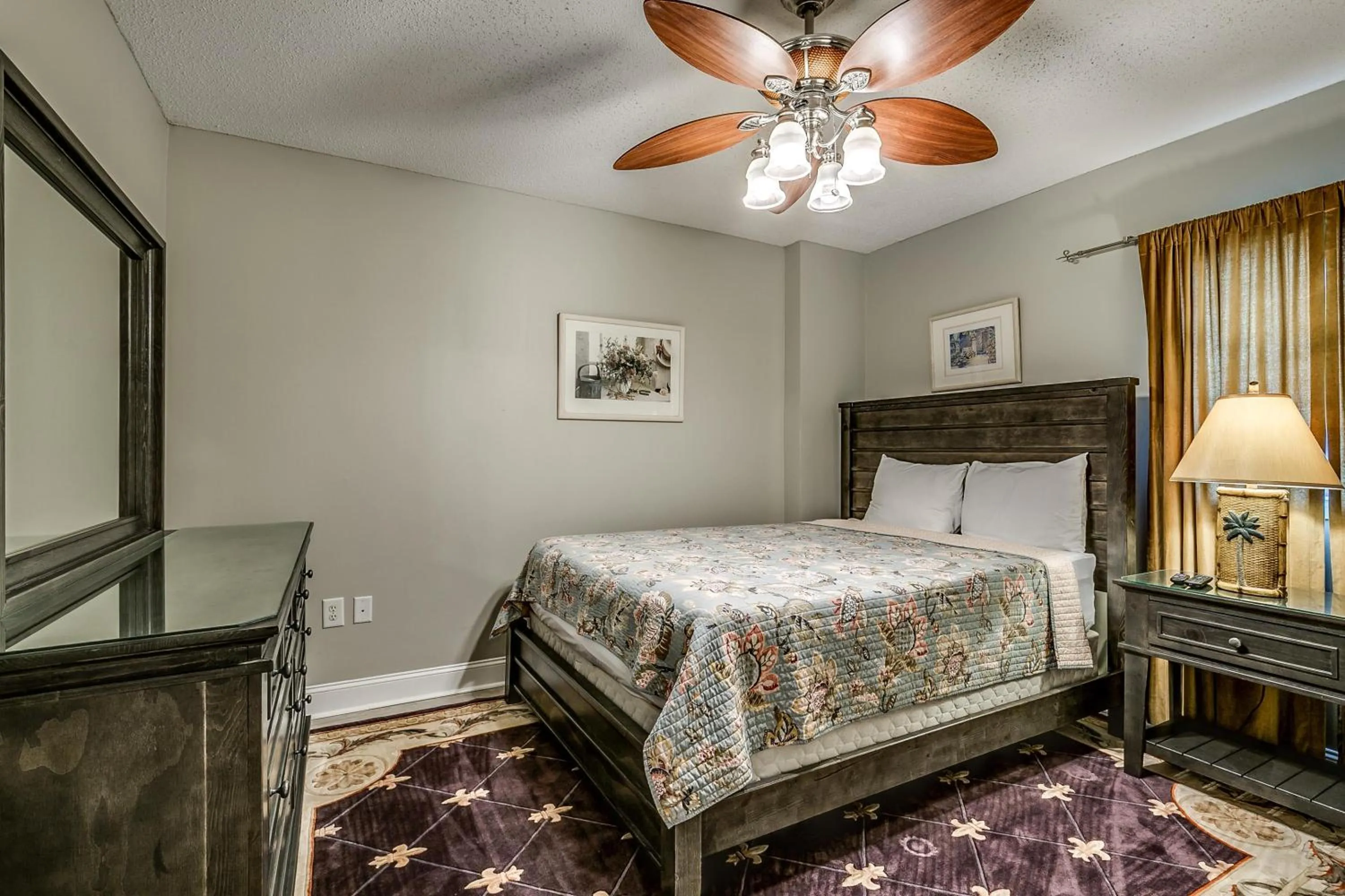 Bed in South Wind 1404