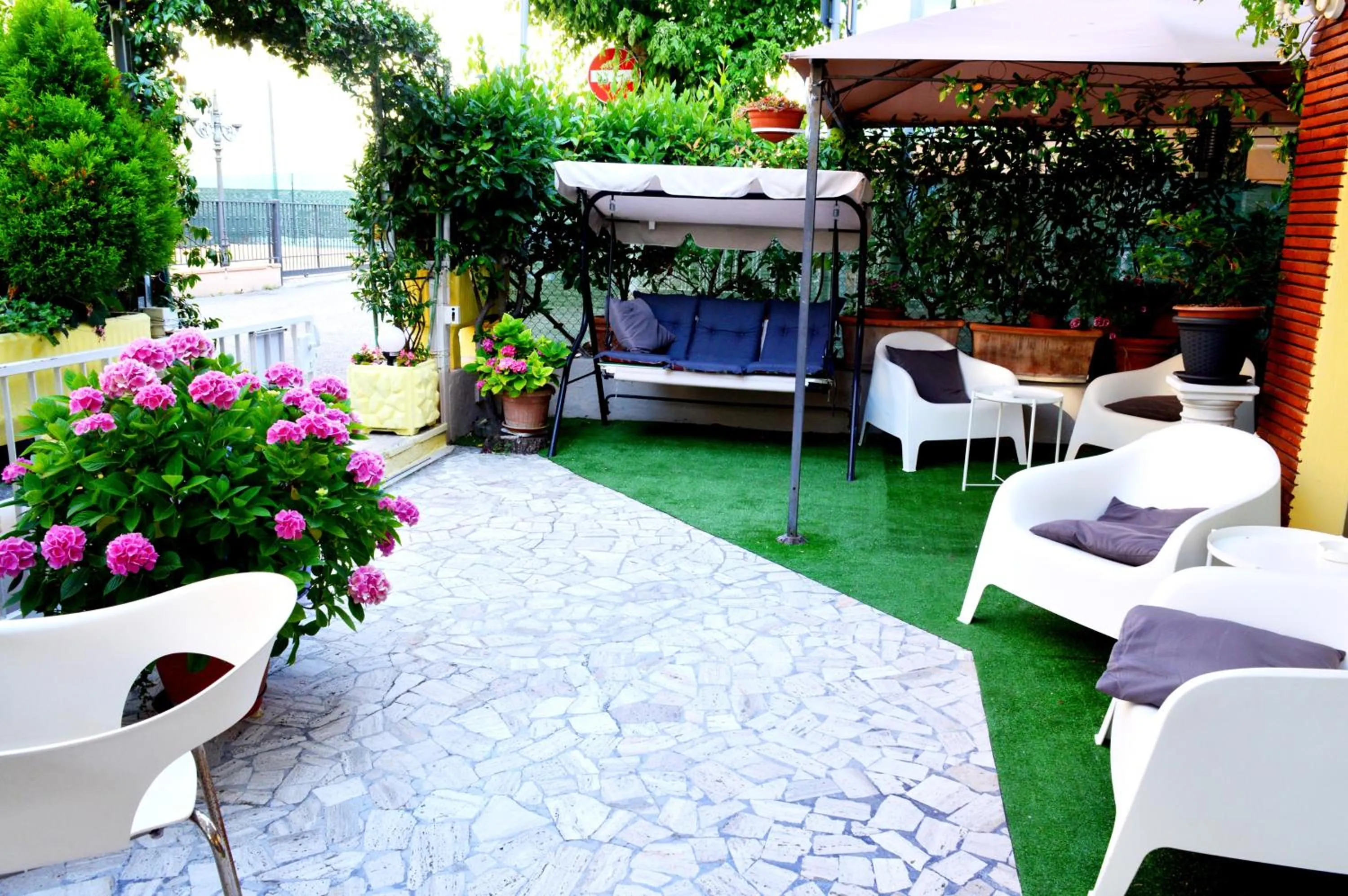 Garden in Hotel Cirene