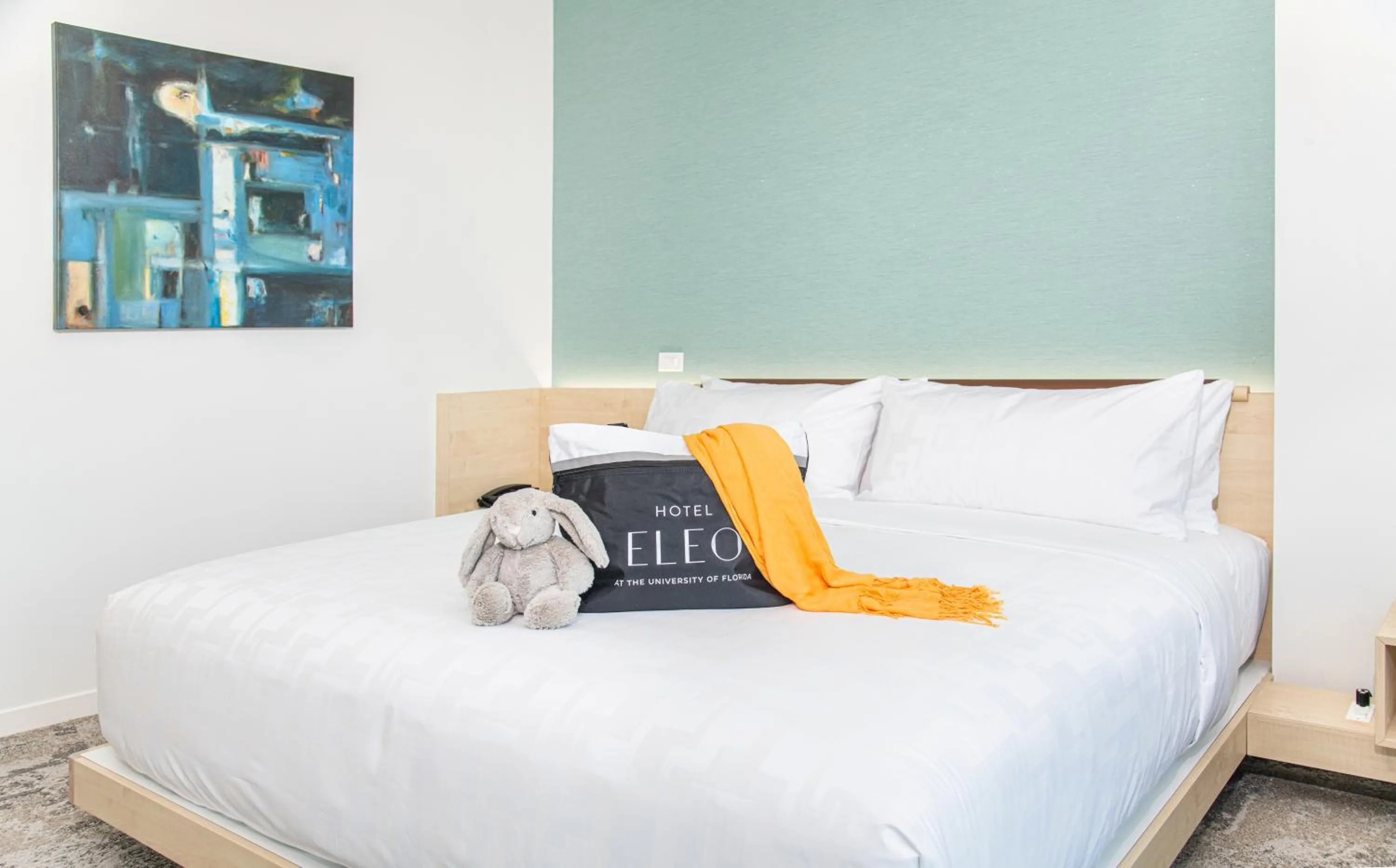 Bedroom, Bed in Hotel Eleo at the University of Florida