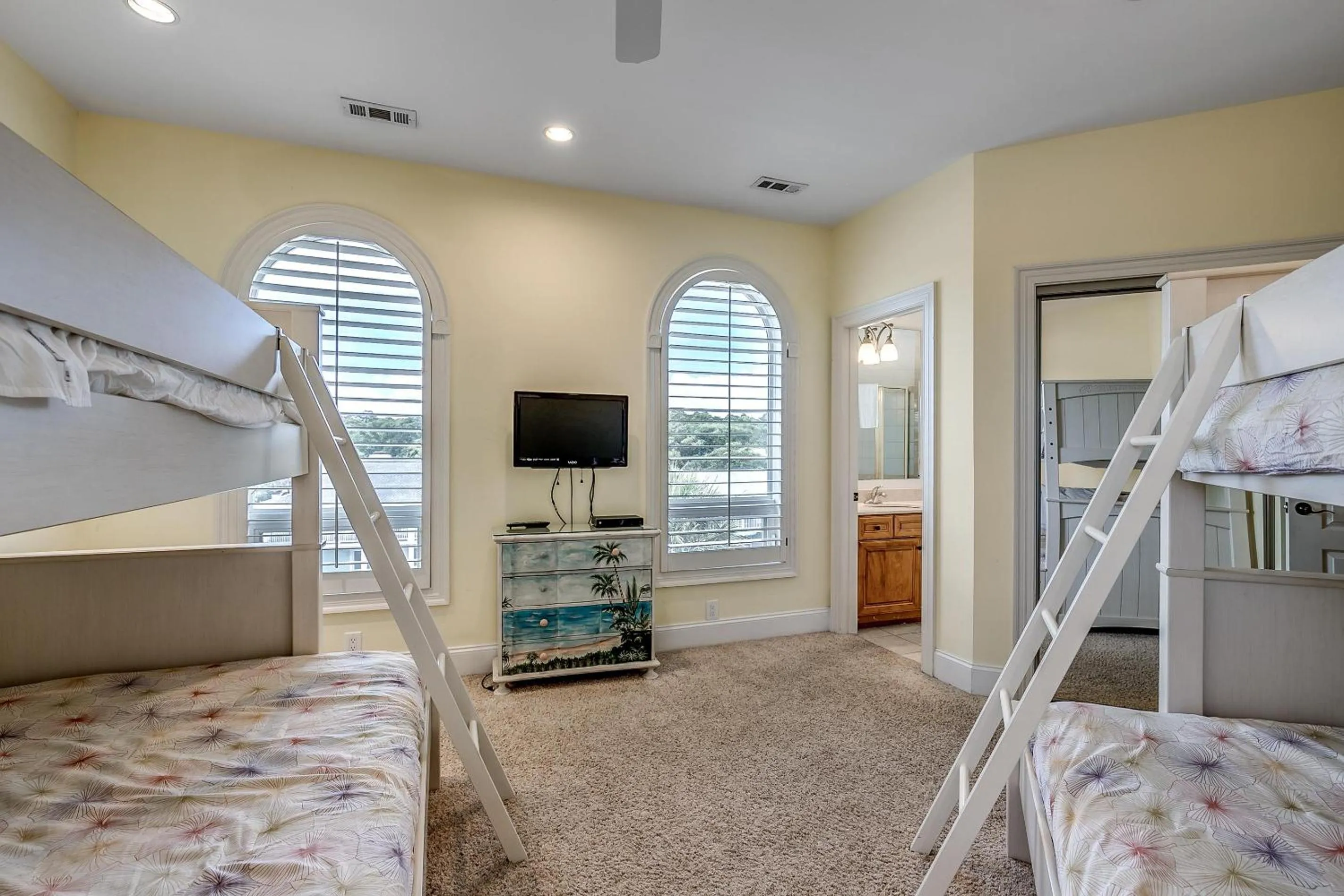 Bed in -Low Tide Too