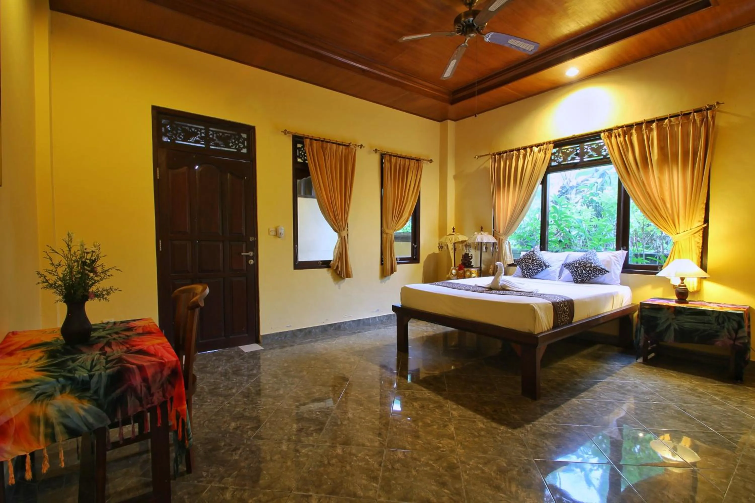 Suwar Bungalows