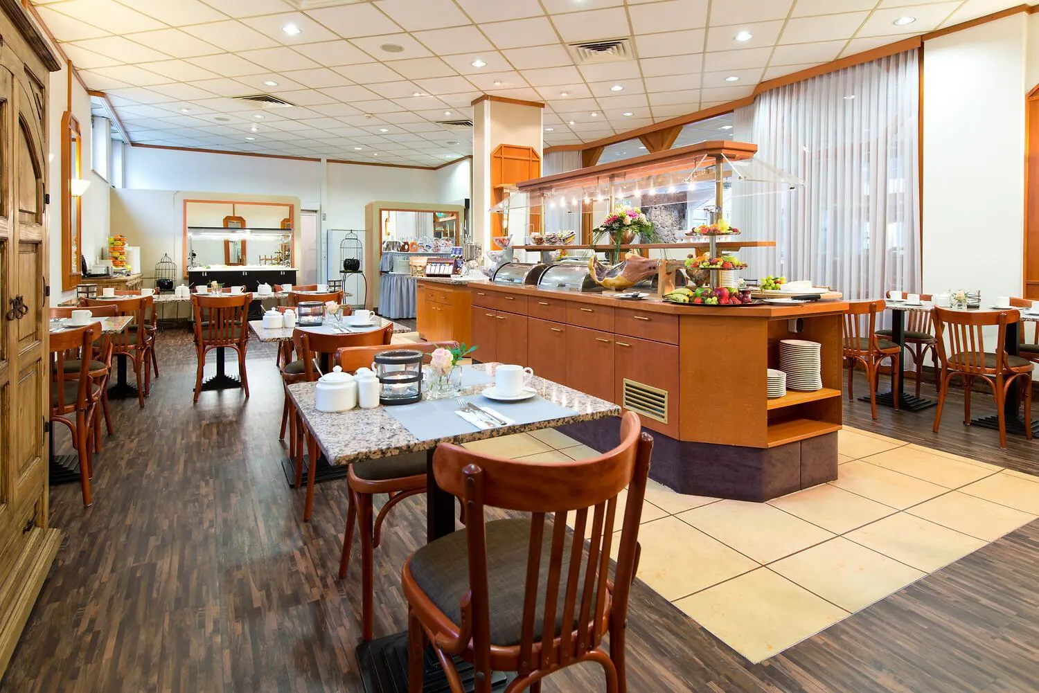 Breakfast in ACHAT Hotel Neustadt an der Weinstraße