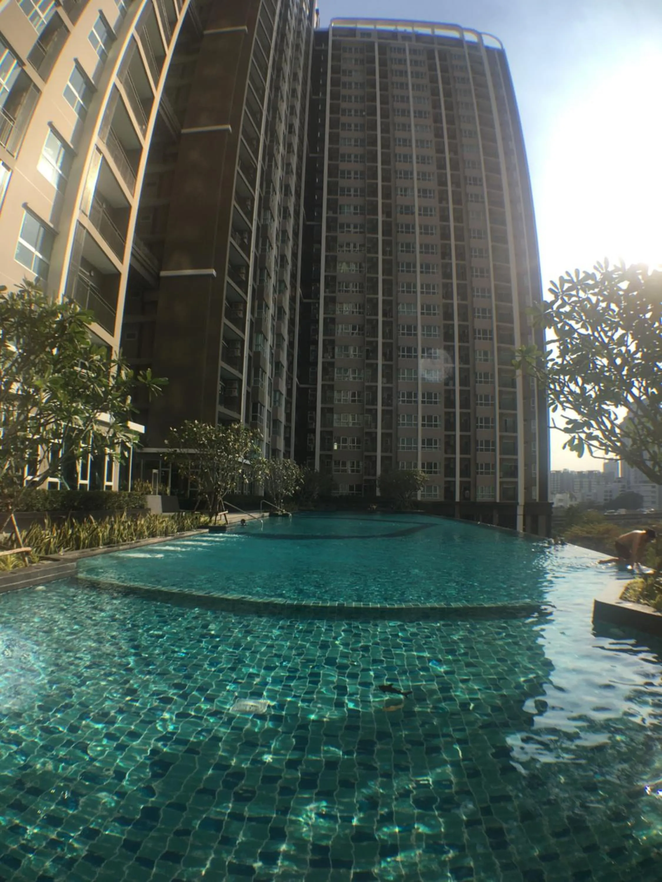 Swimming pool in Supalai Rama9 Monthly