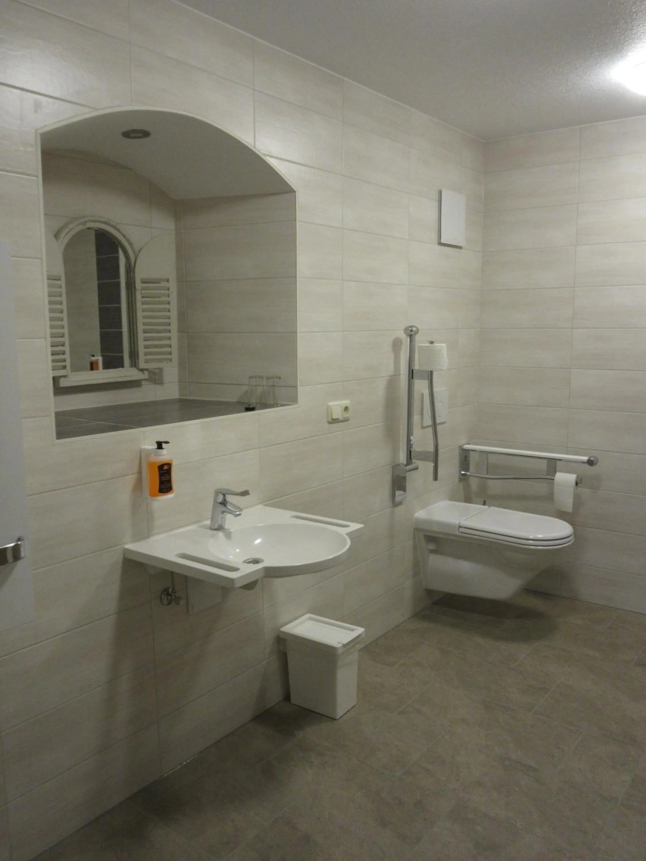 Bathroom in Hotel-Gasthaus Steiger