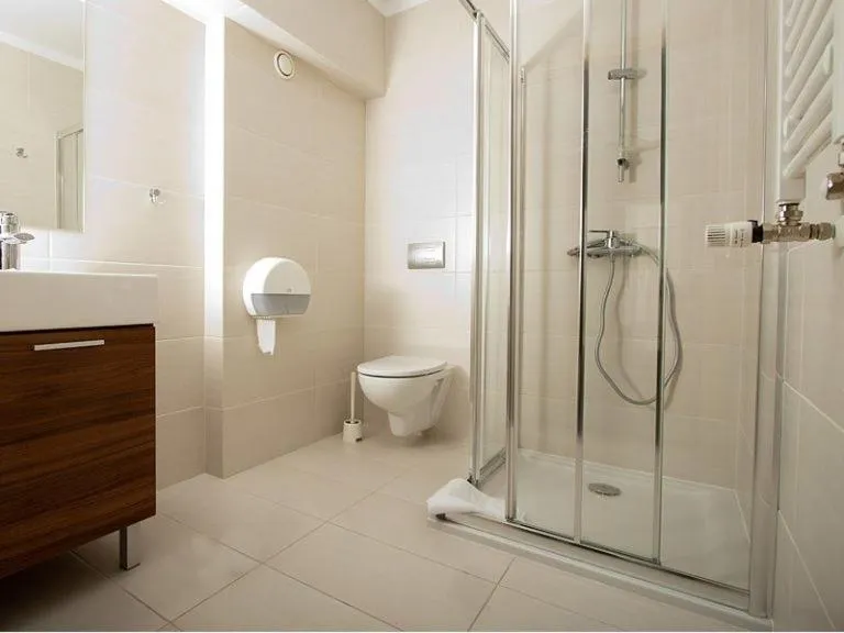 Shower in Sanatorium Równica