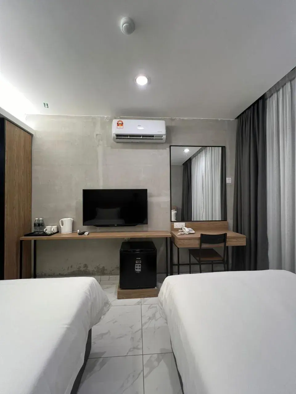 air conditioner, Bed in Tekoma Hotel Ipoh - Dandelion Inn air conditioner, Bed in Tekoma Hotel Ipoh - Dandelion Inn