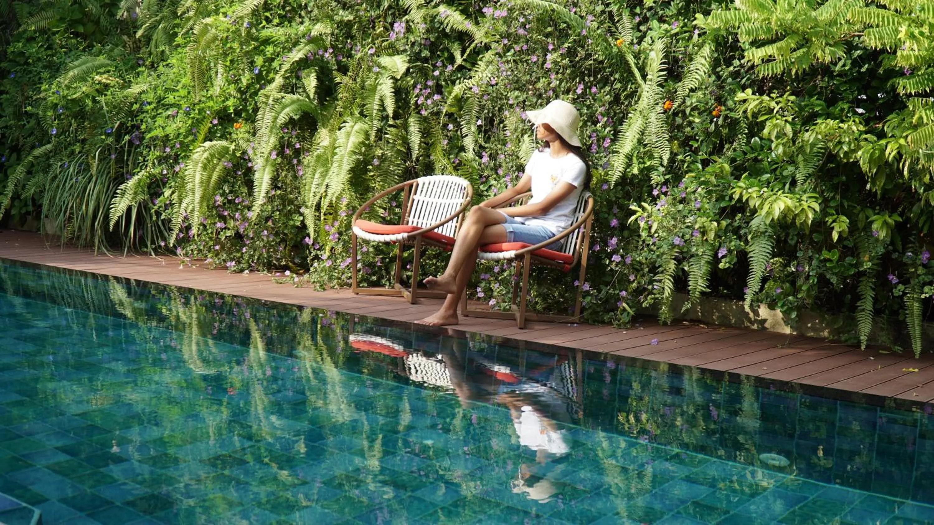 Swimming pool in Viluveli Holiday Retreat