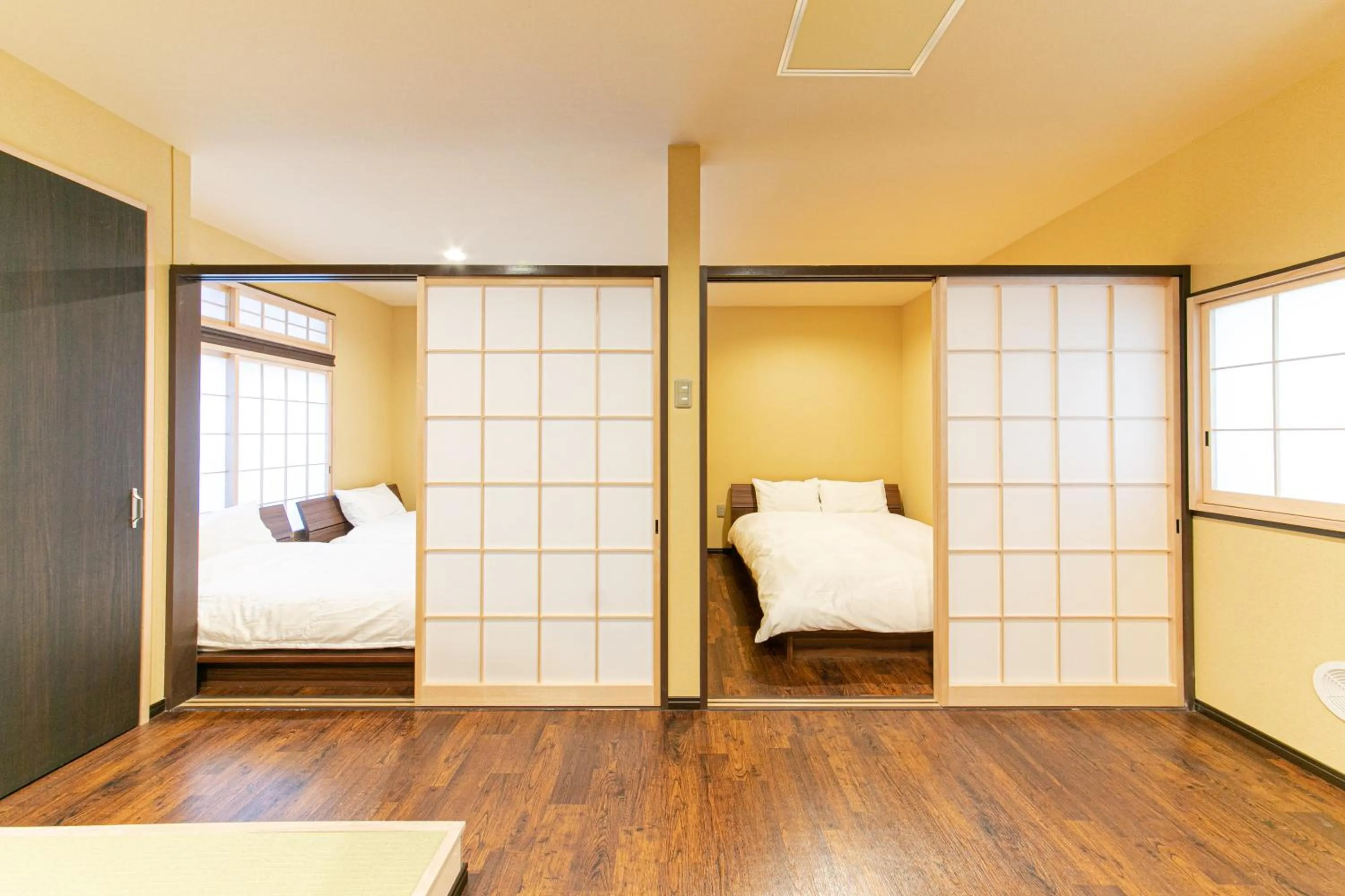 Bedroom, Bed in Wa no Kaede