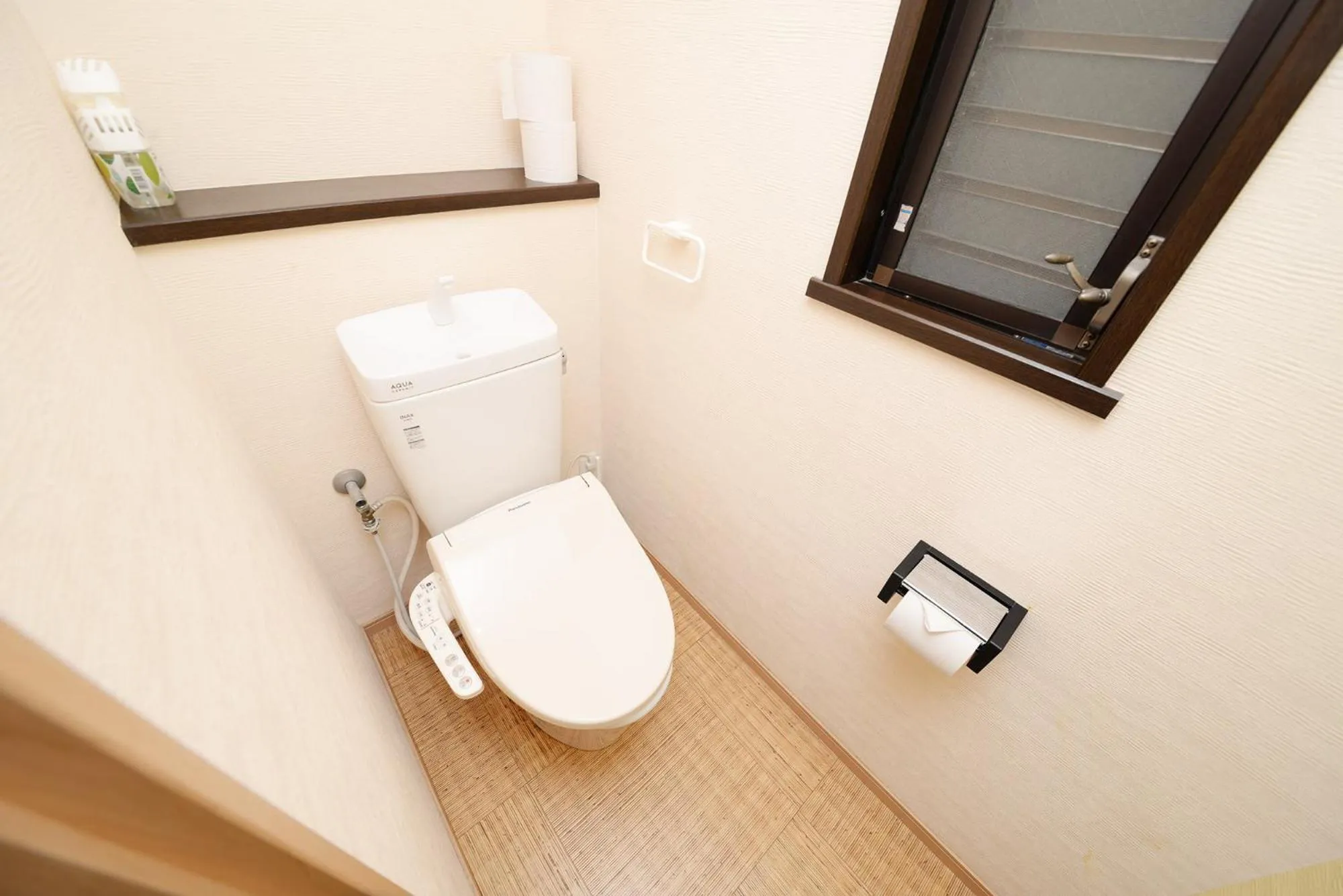 Toilet in Wa no Kaede