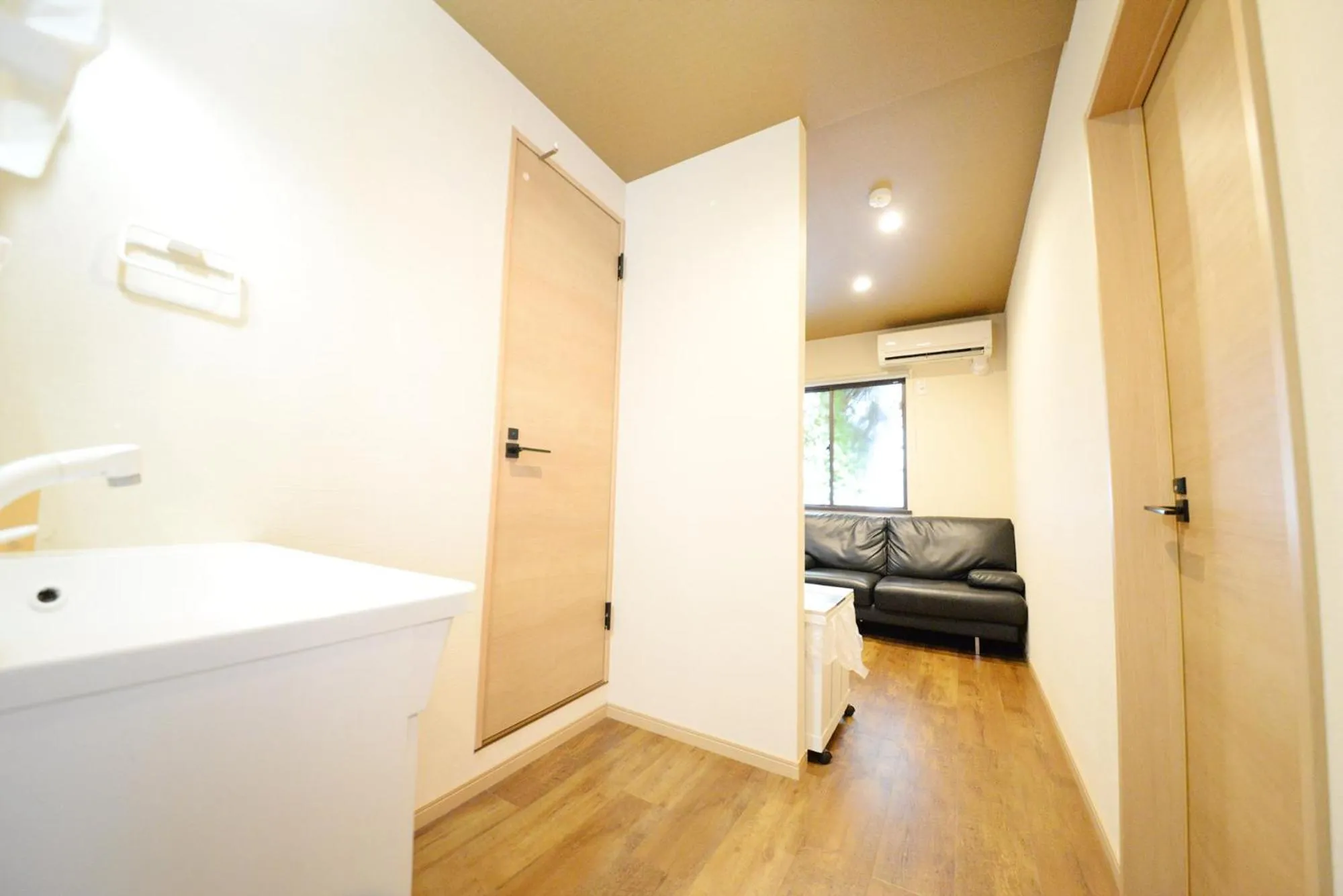 Seating area in Wa no Kaede