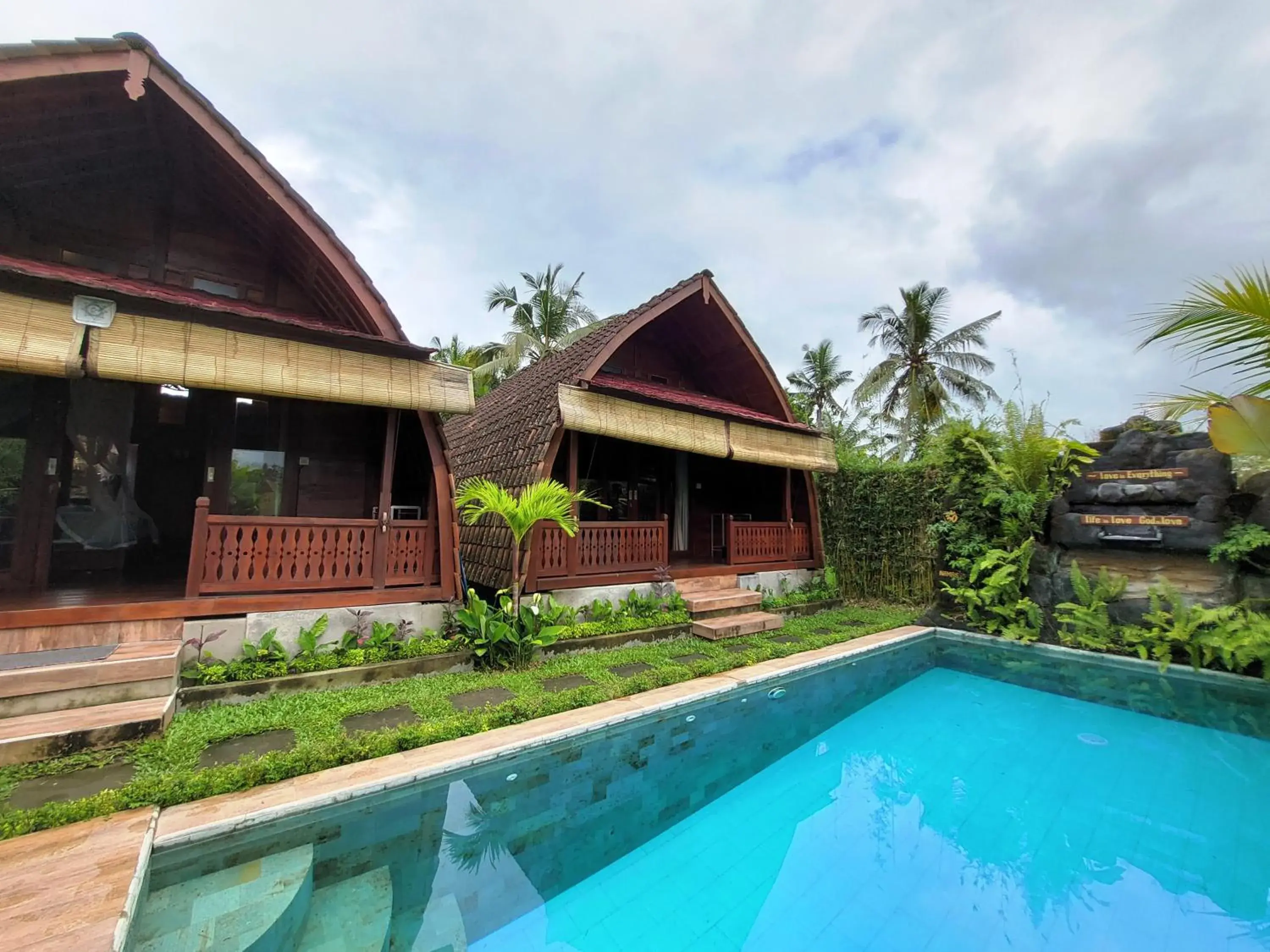 Property building in Shivananda Antique Villas by EPS Property building in Shivananda Antique Villas by EPS