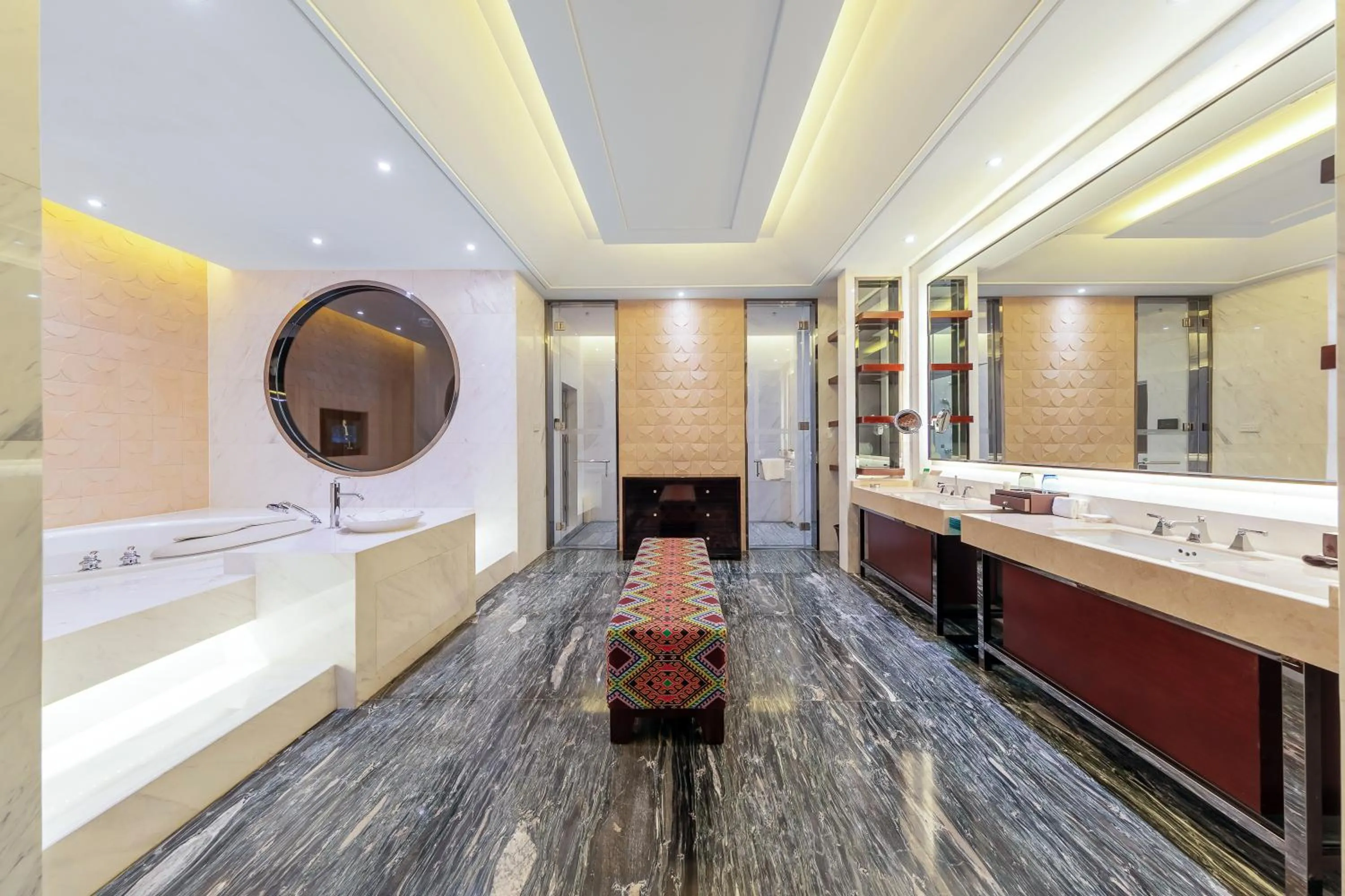 Toilet in Movenpick Hotel Enshi