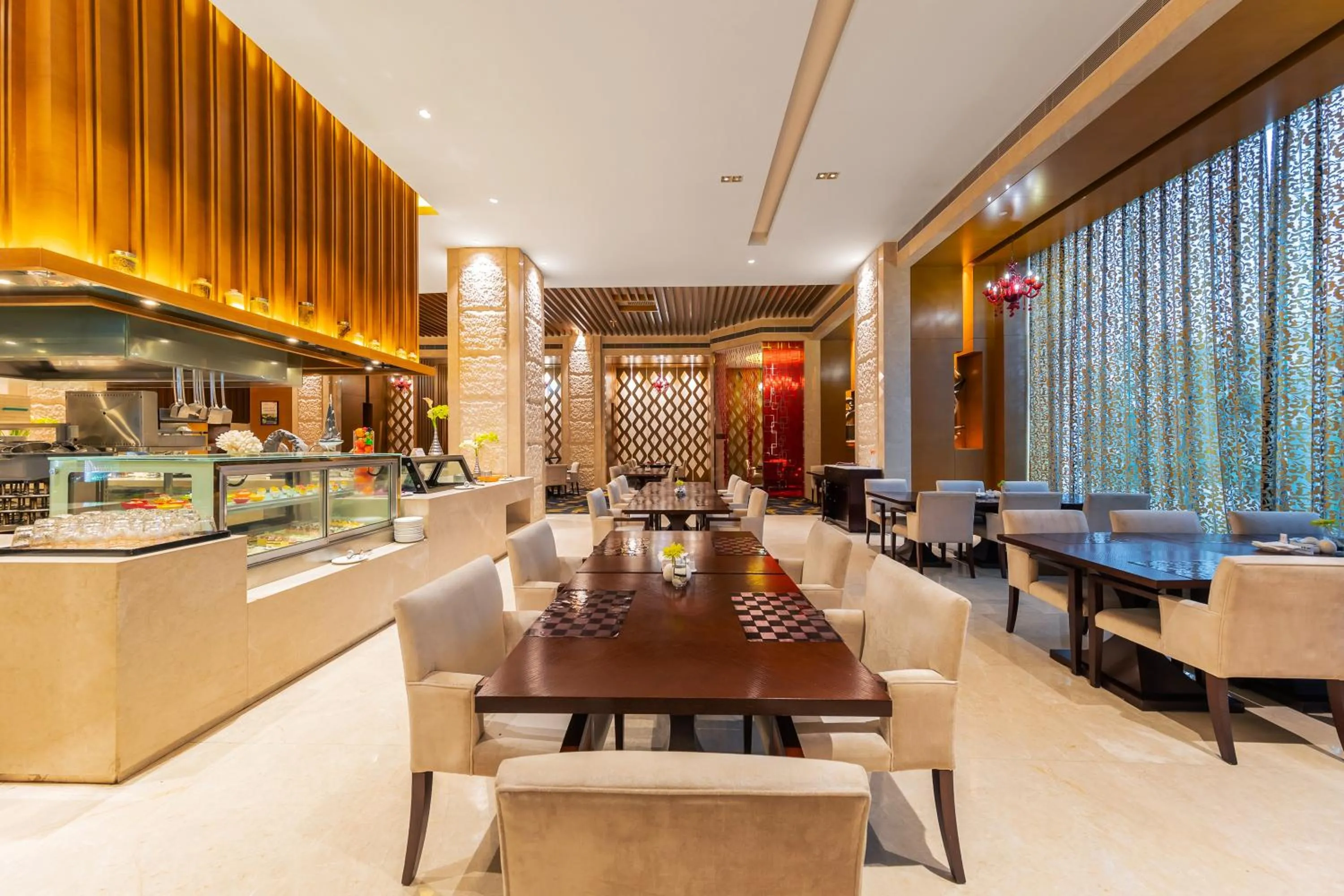 Restaurant/places to eat in Movenpick Hotel Enshi