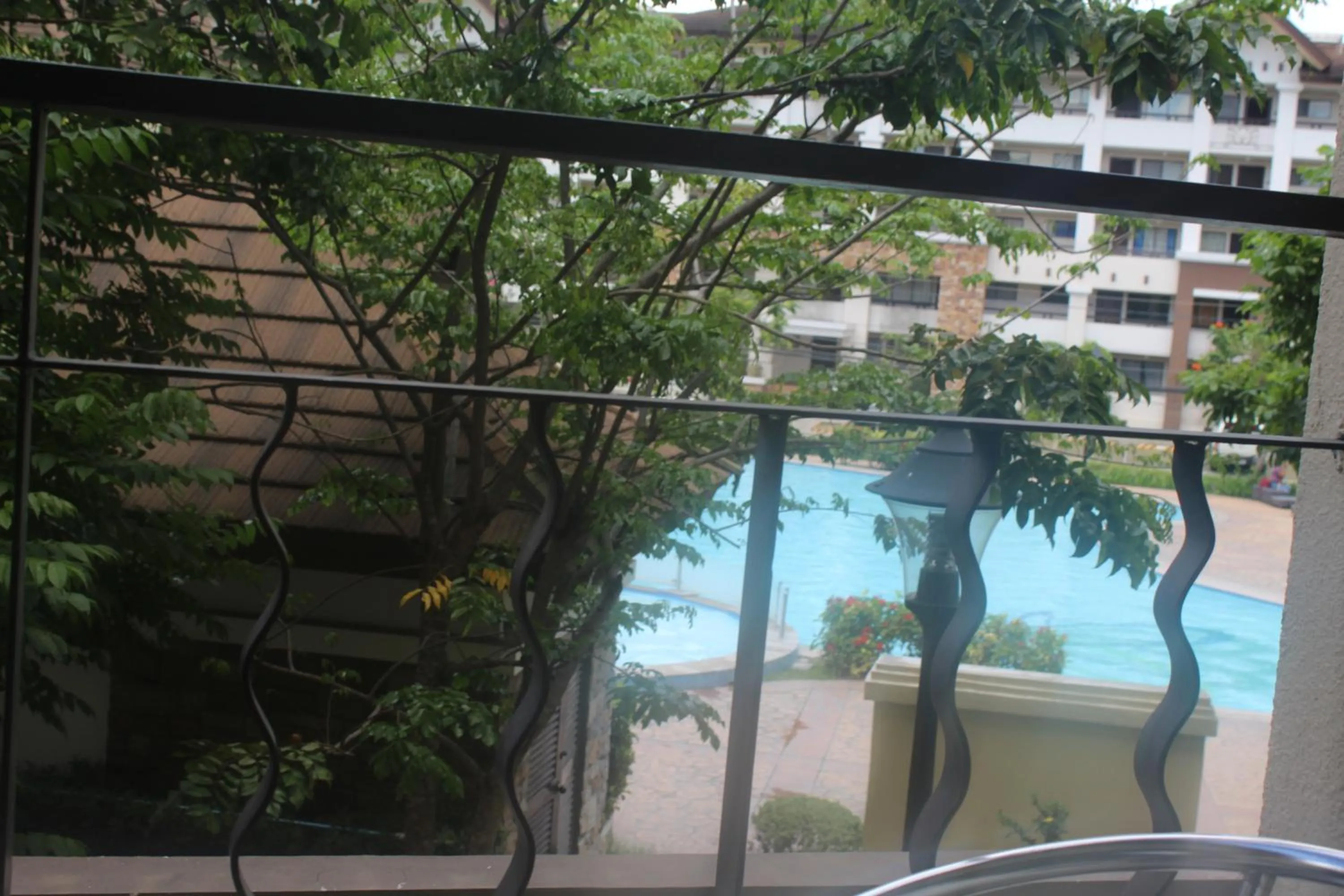 ONE OASIS B1 back of SM MALL, Free Pool Wifi