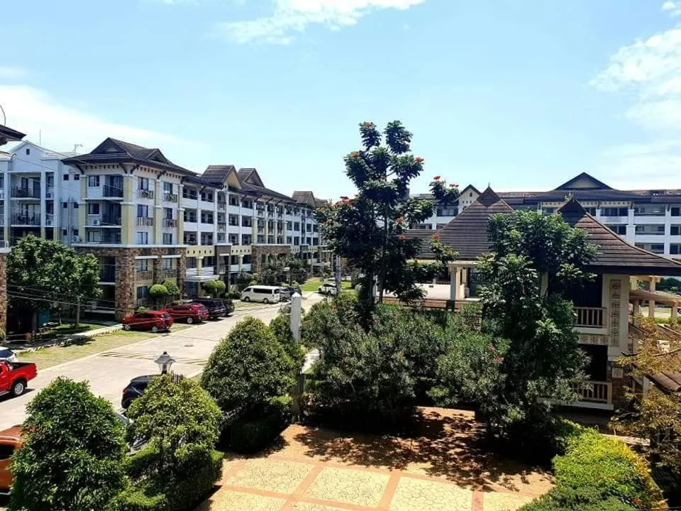 ONE OASIS B1 back of SM MALL, Free Pool Wifi