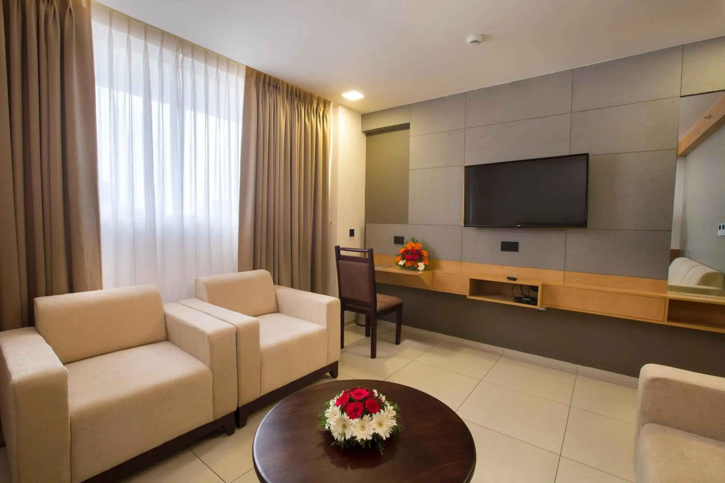 Executive Suite - single occupancy in North Seven Executive Suite - single occupancy in North Seven