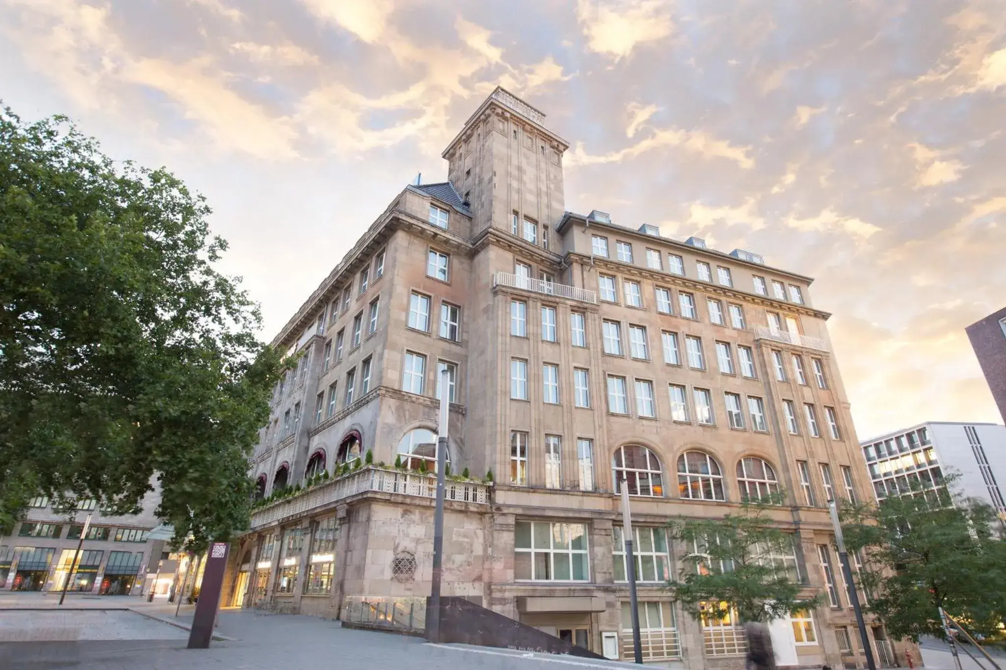 Property building in Garner Hotel Essen - Handelshof by IHG Property building in Garner Hotel Essen - Handelshof by IHG