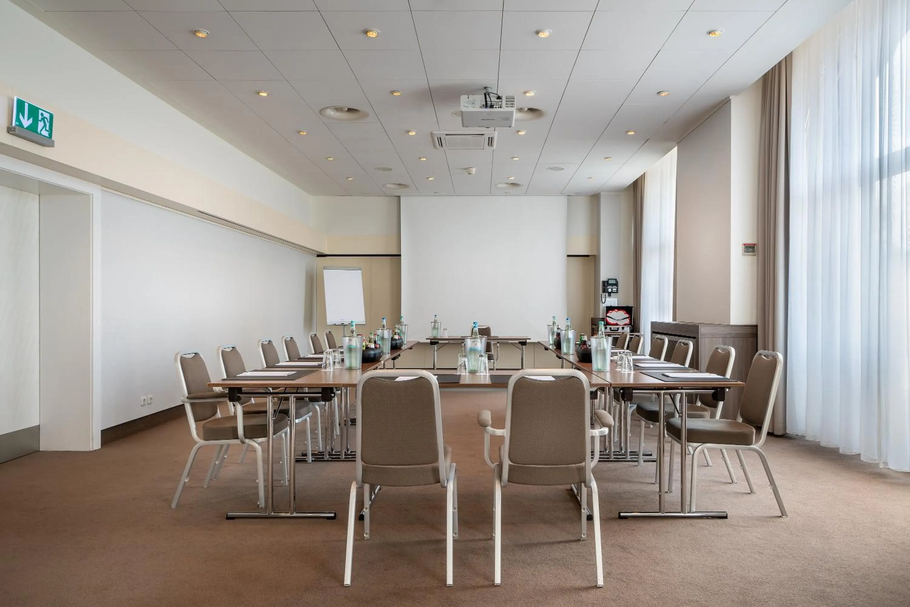Meeting/conference room in Garner Hotel Essen - Handelshof by IHG