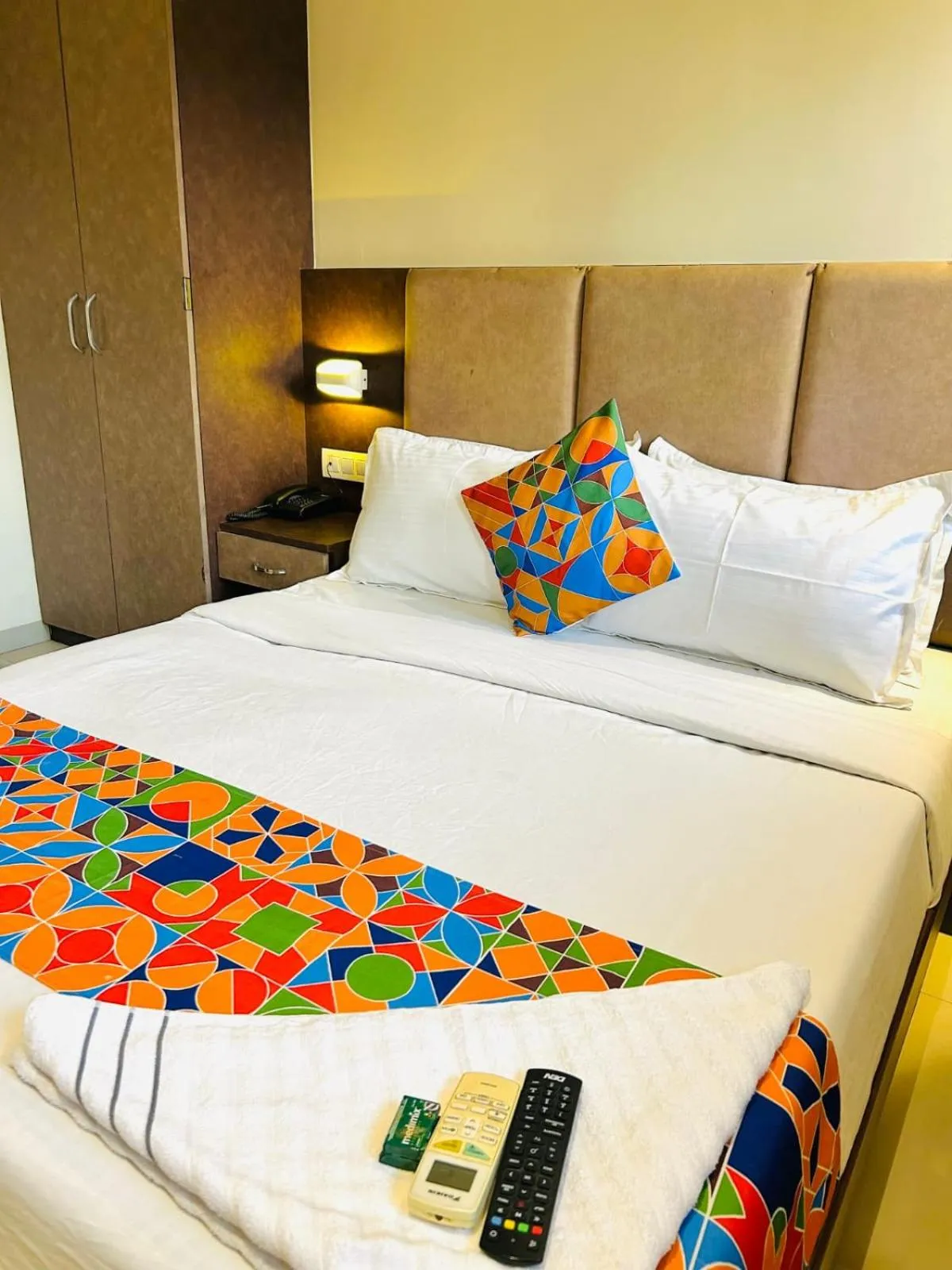 Bedroom, Bed in Hotel West Inn-Near Mumbai International Airport