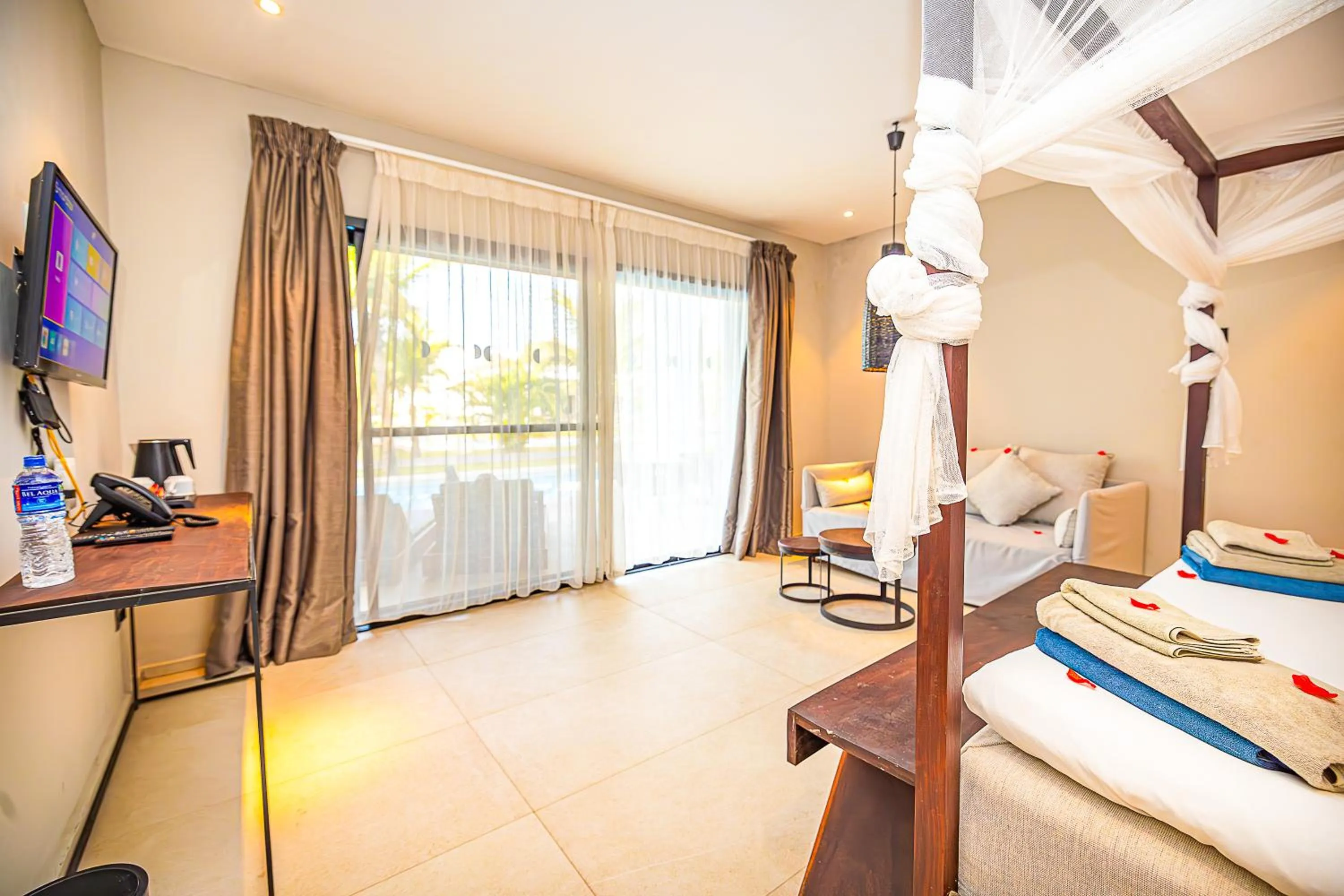 Pool view, Bed in Kalimba Beach Resort