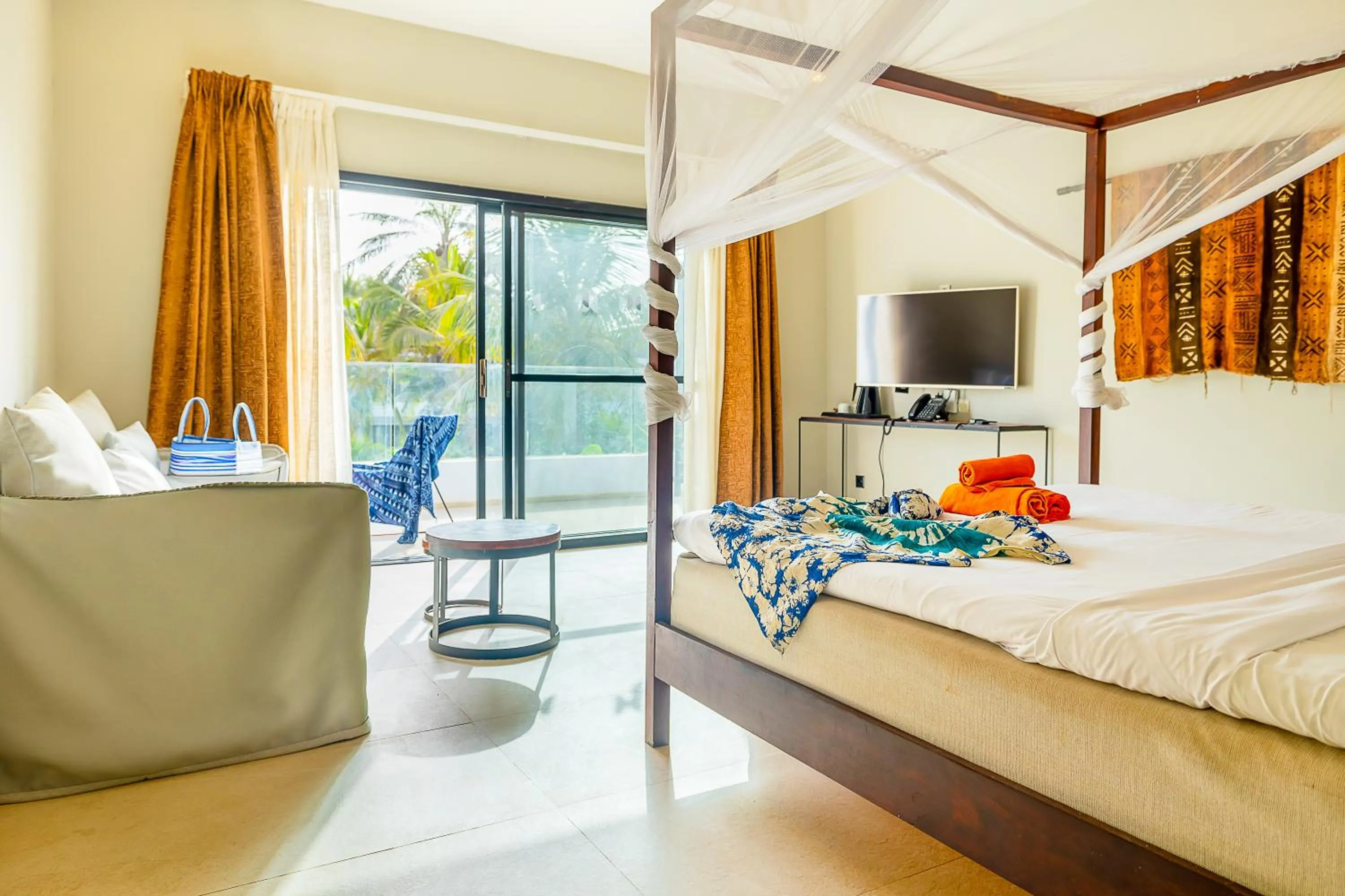 Garden view, Bed in Kalimba Beach Resort