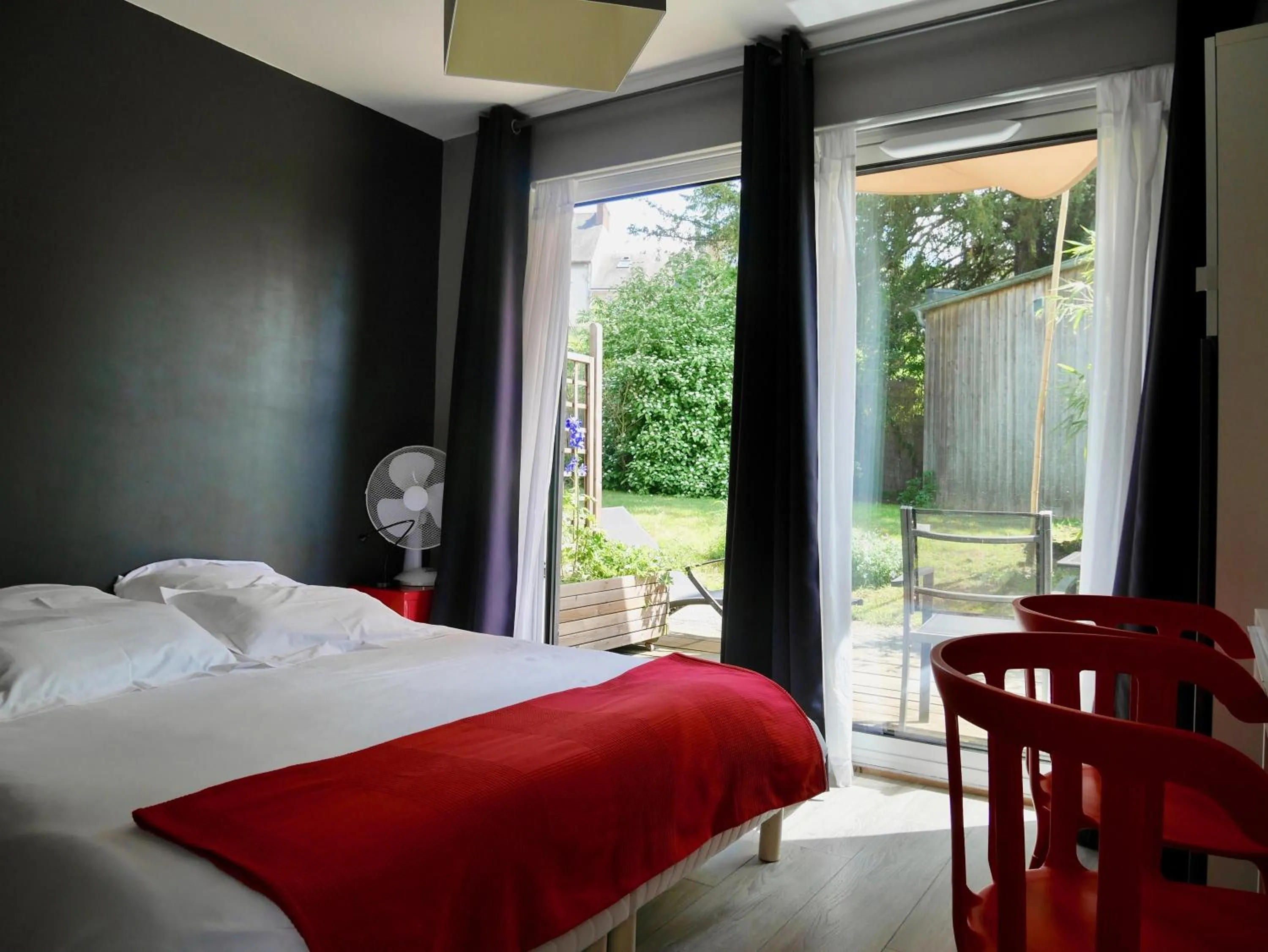 Bedroom, Bed in Les Cabanes de Do