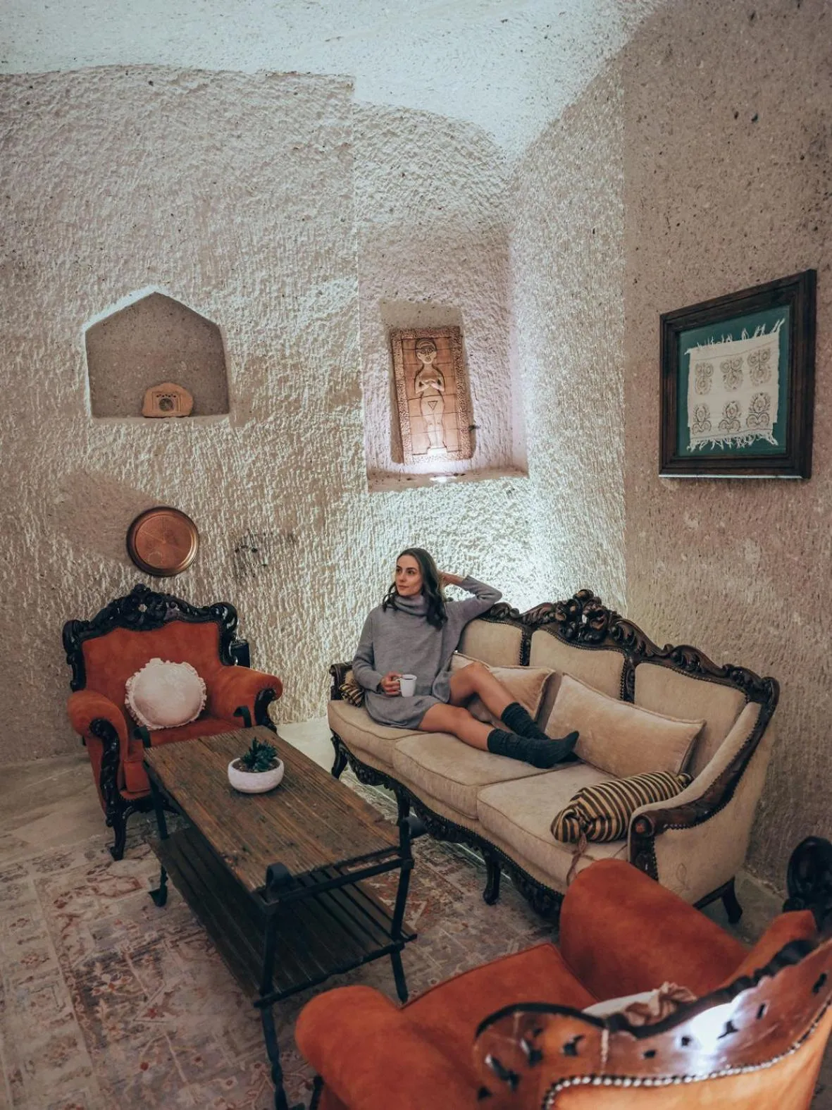 Kalsedon Cave Suites