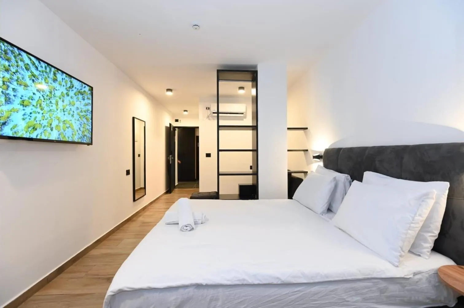 Bed in Selfie's Boutique Hotel