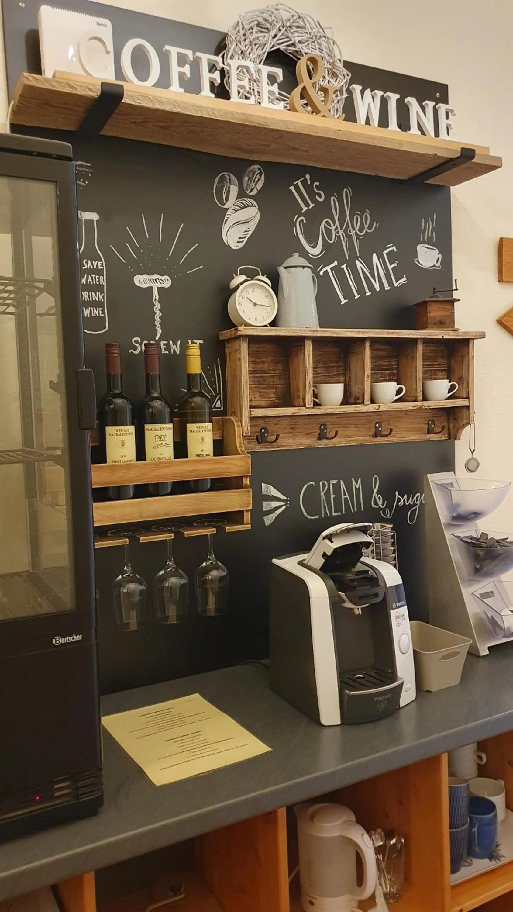 Coffee/tea facilities in Weingut Magdalenenhof