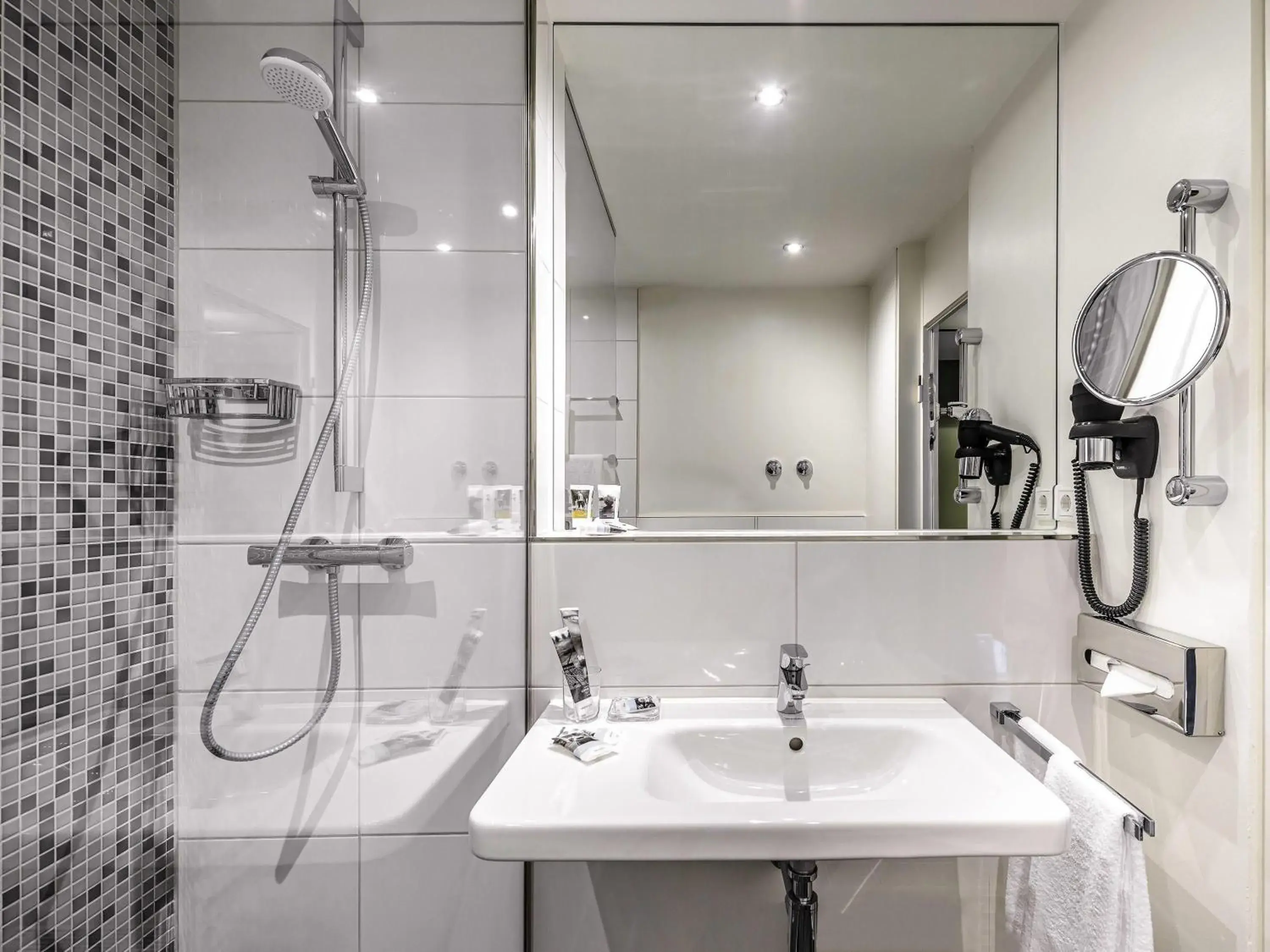 Standard Twin Room in Congress Hotel Mercure Nürnberg an der Messe Standard Twin Room in Congress Hotel Mercure Nürnberg an der Messe