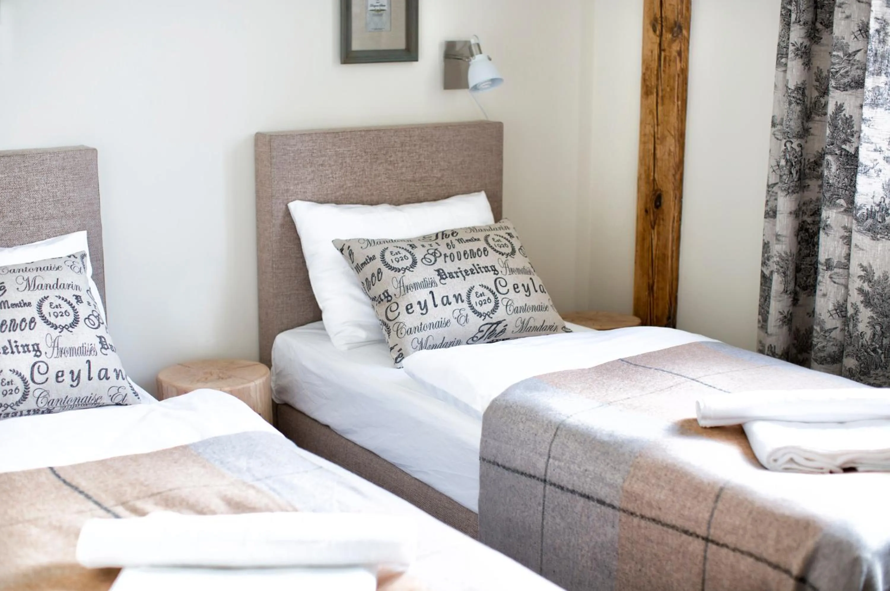 Other, Bed in Dom Młynarza