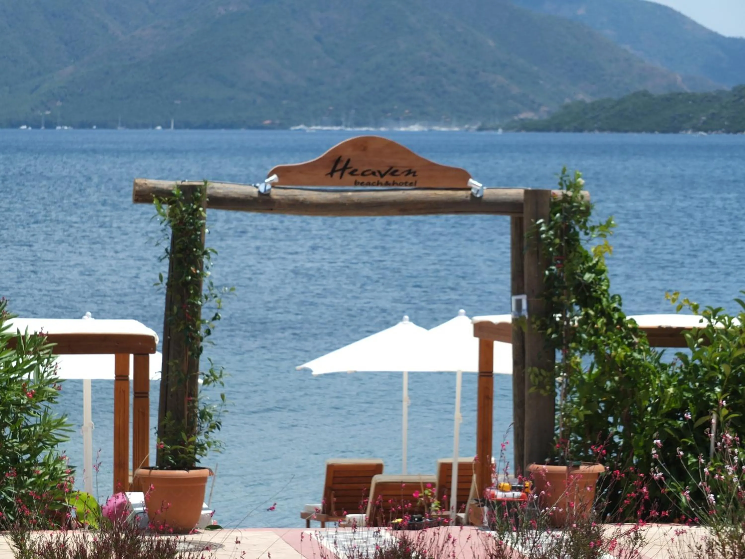 Restaurant/places to eat in HEAVEN BEACH OTEL