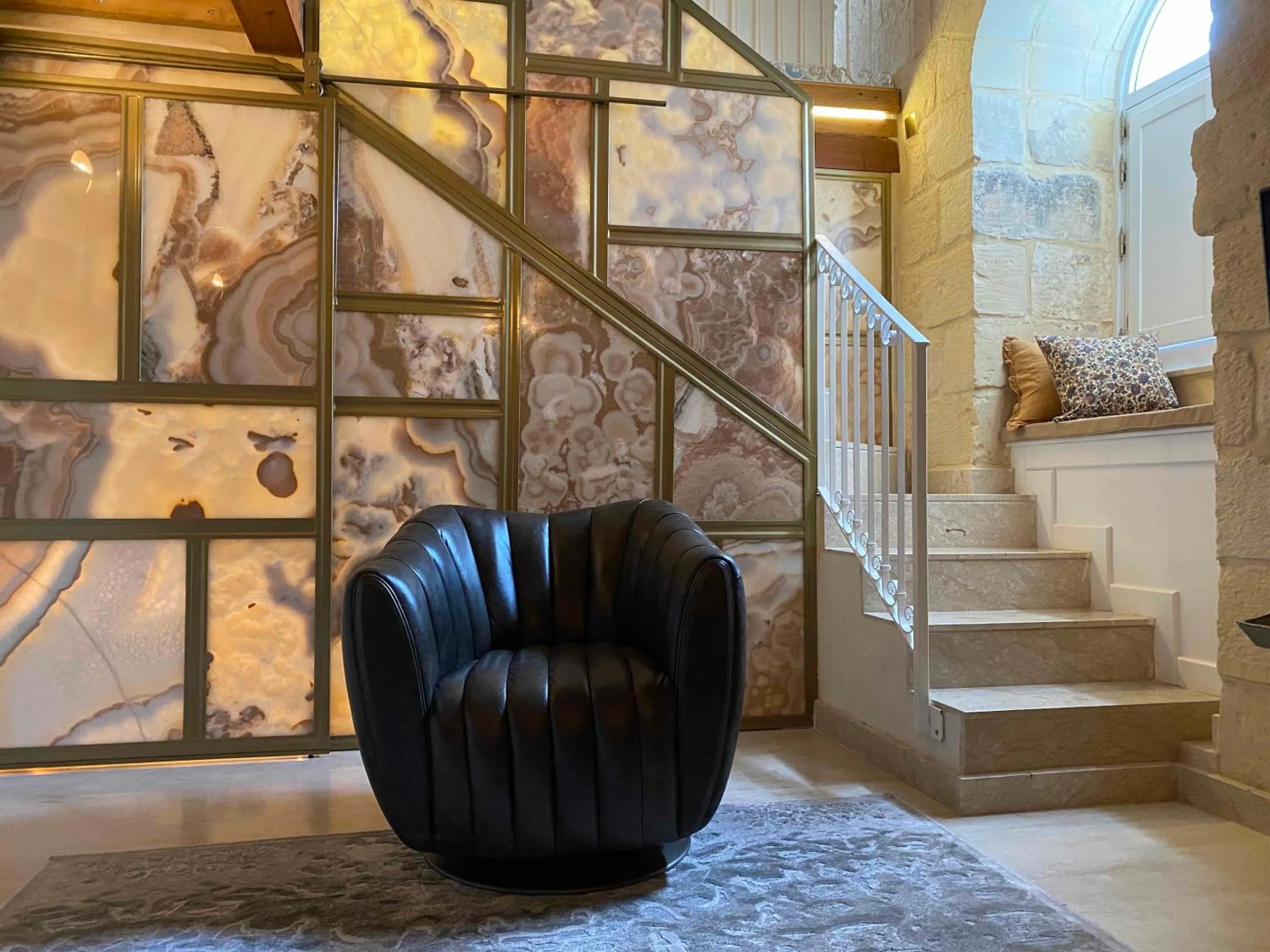 Seating area in Lulu Boutique Hotel