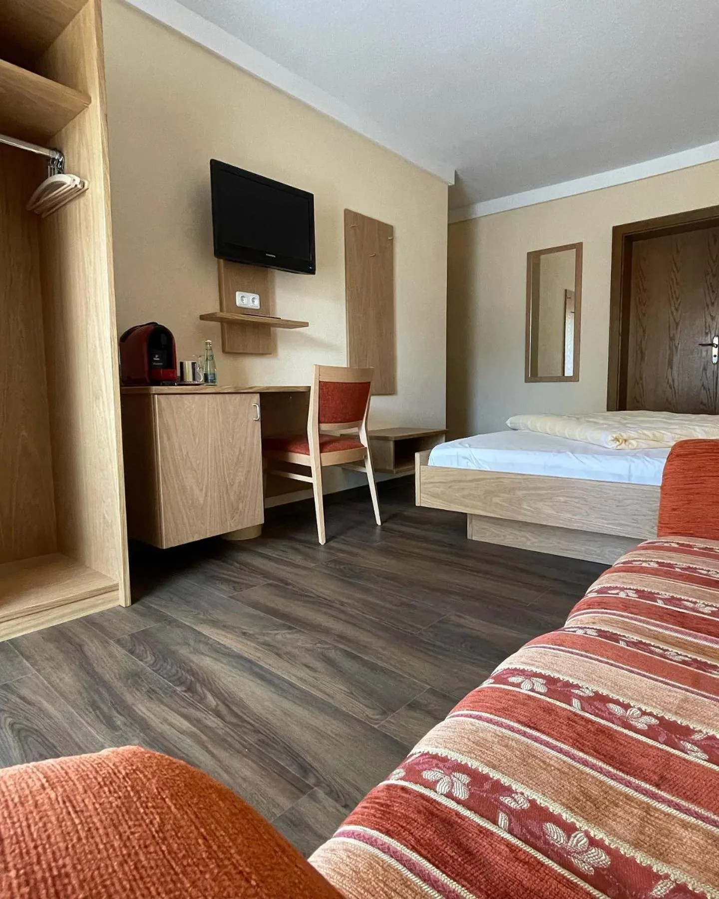 Staff, Bed in Hotel Königsteiner Hof